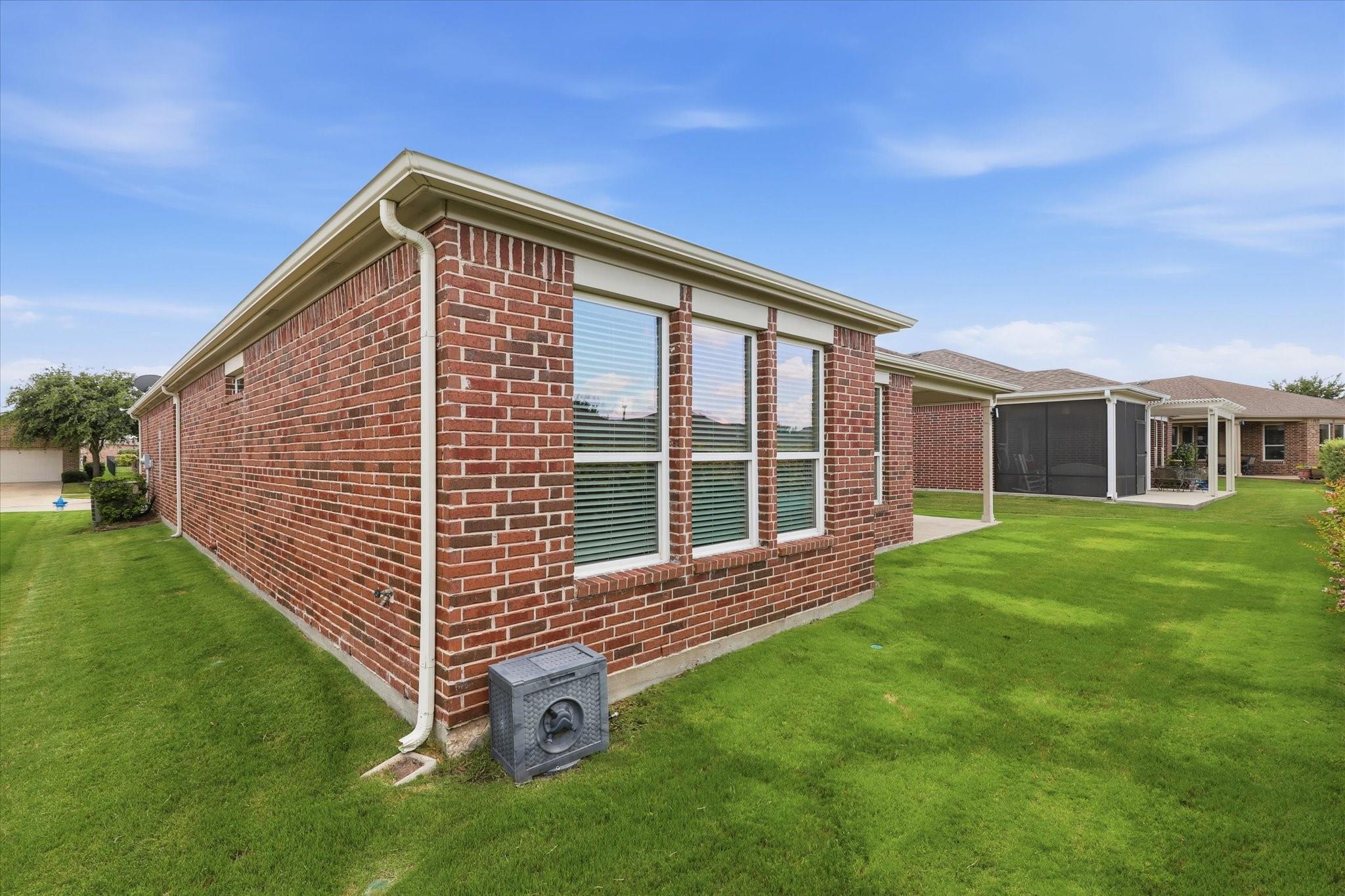 main property photo 33