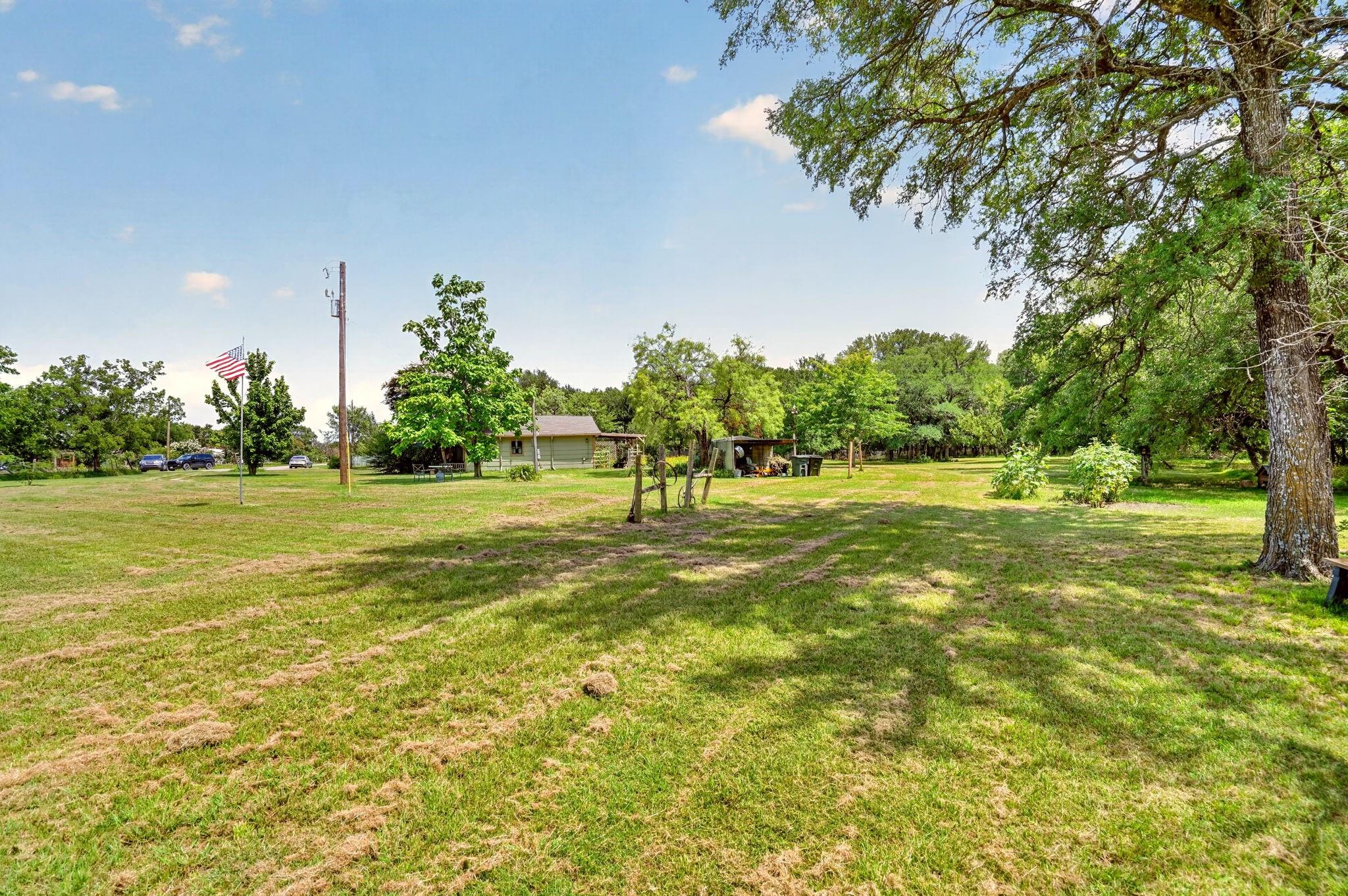 main property photo 19