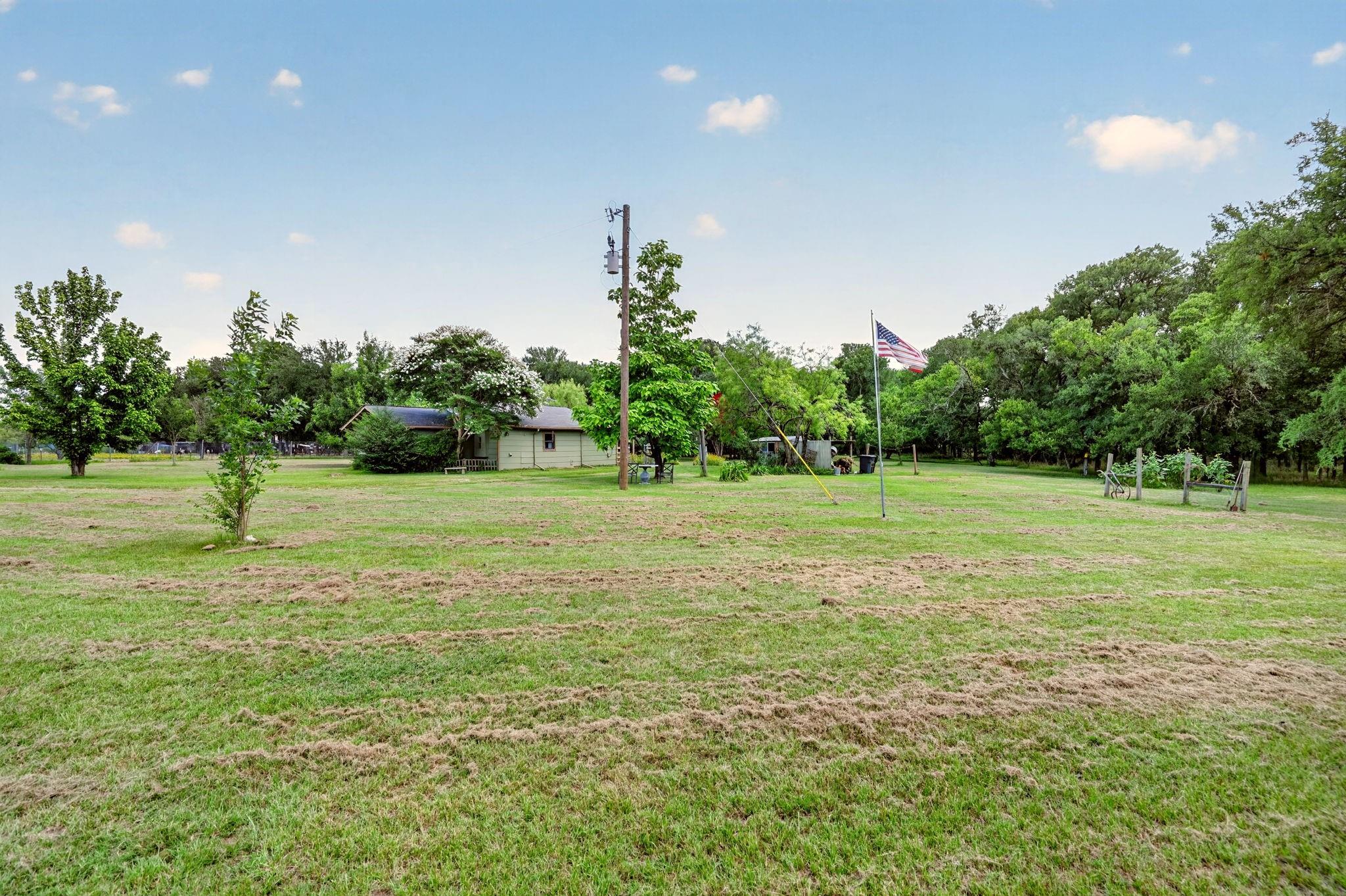 main property photo 25