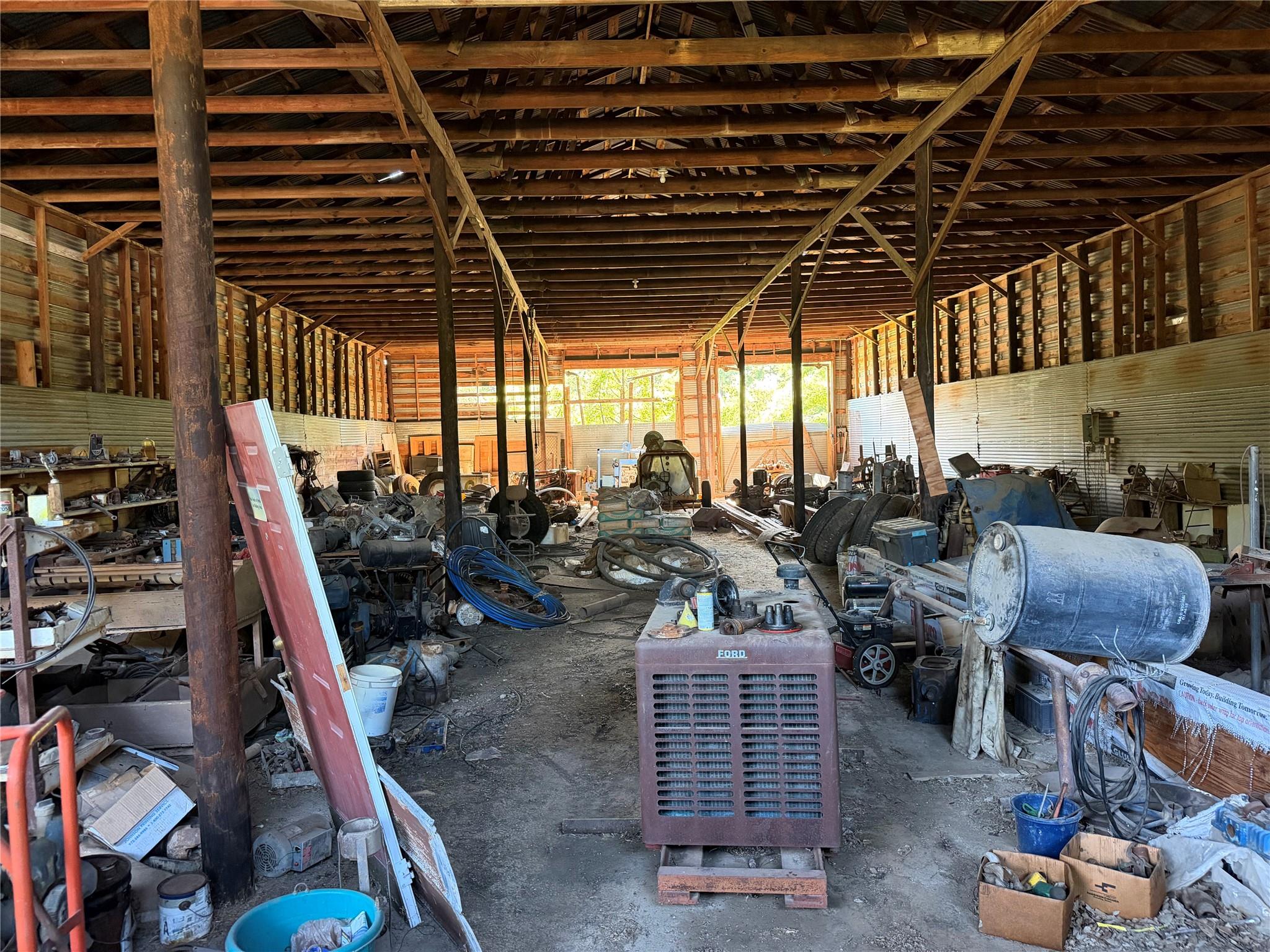 main property photo 6
