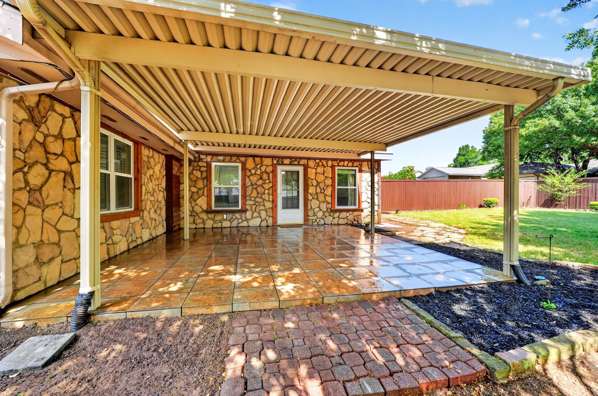main property photo 24