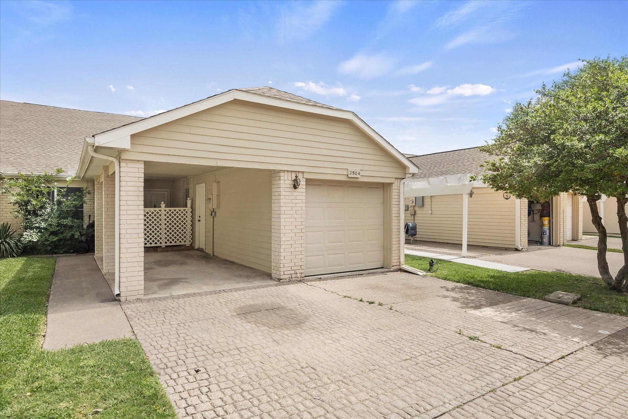 main property photo 16