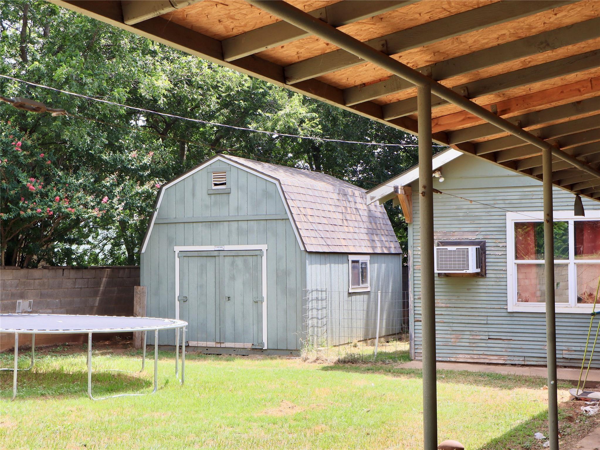 main property photo 20