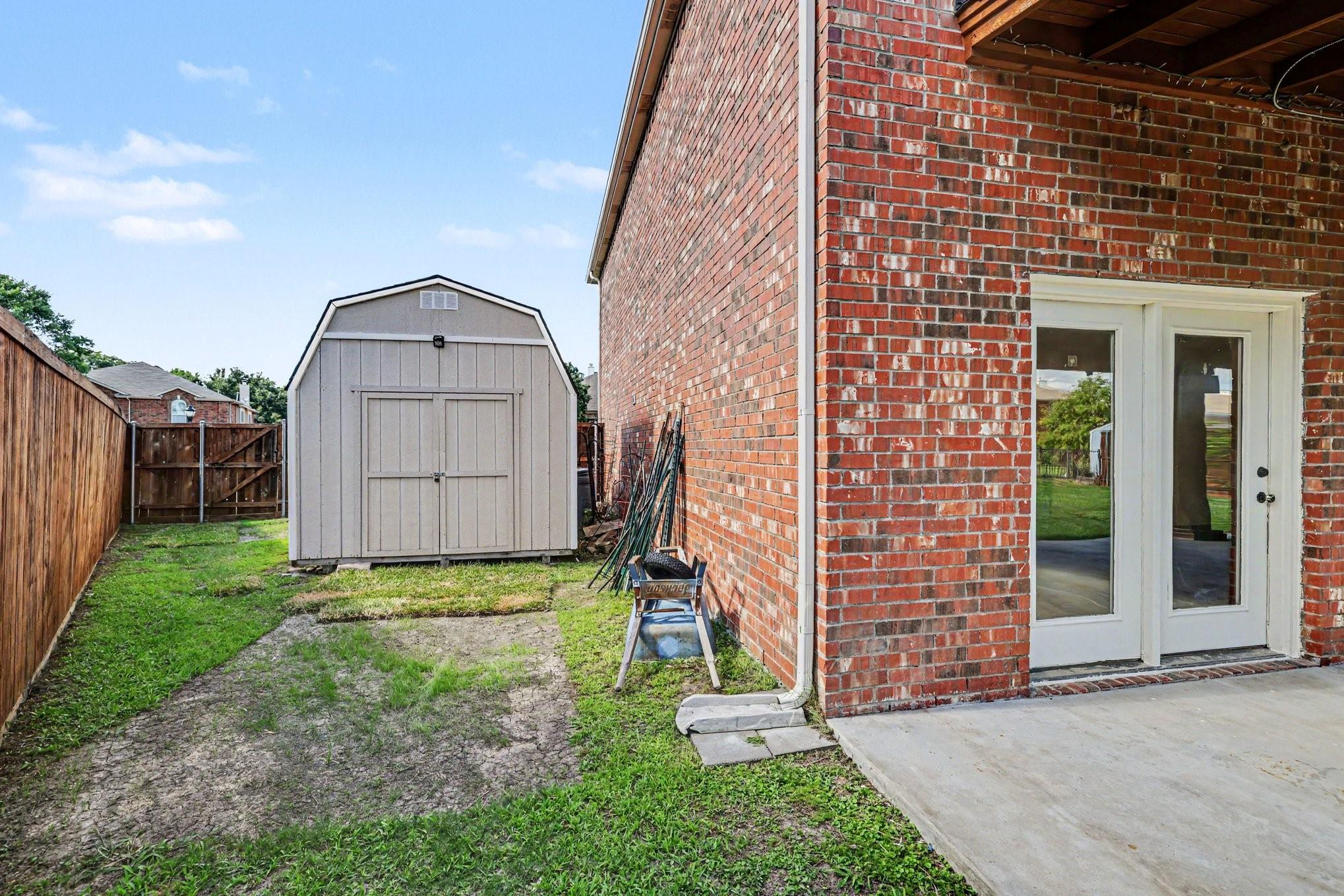 main property photo 25