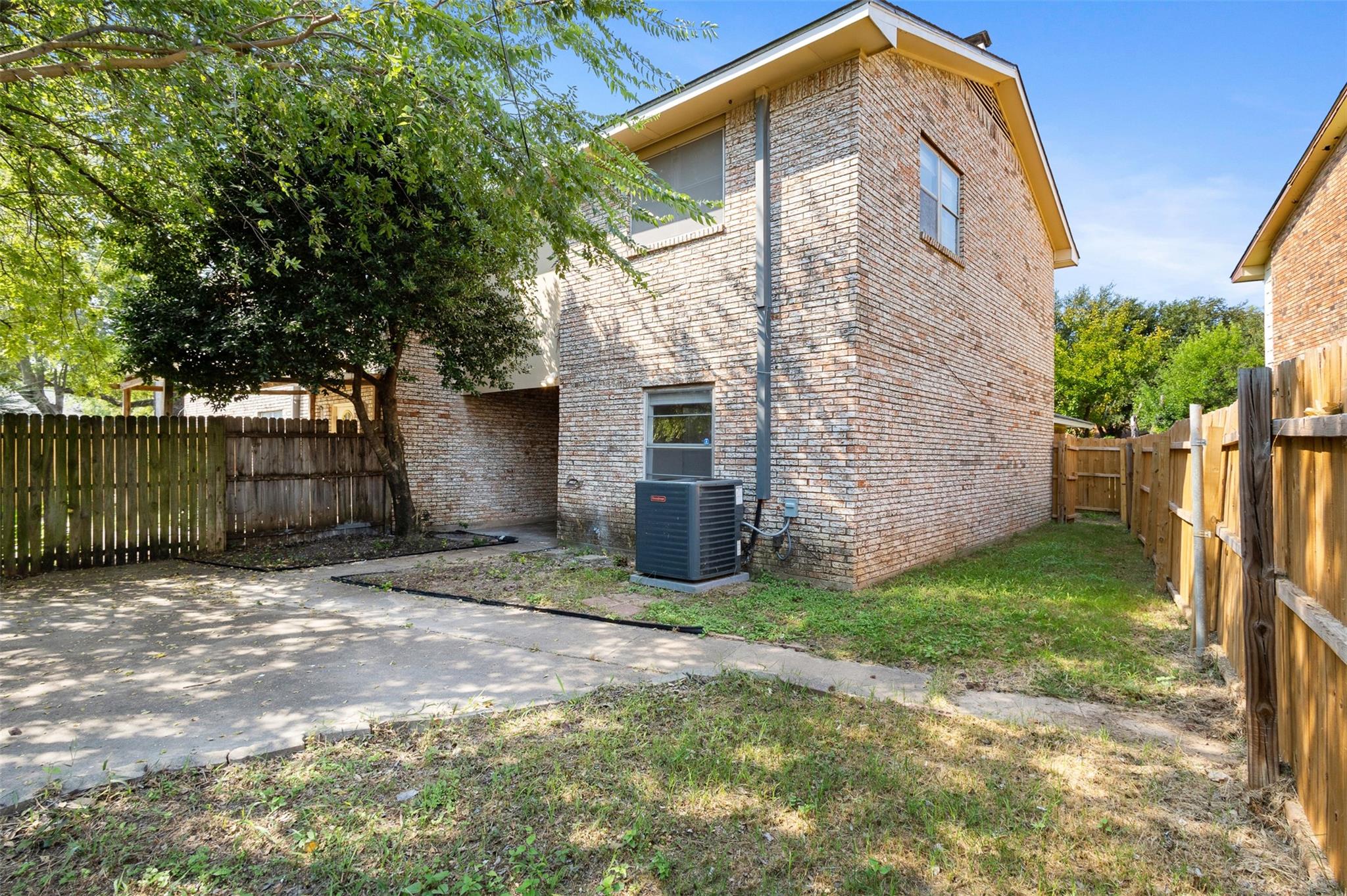 main property photo 22