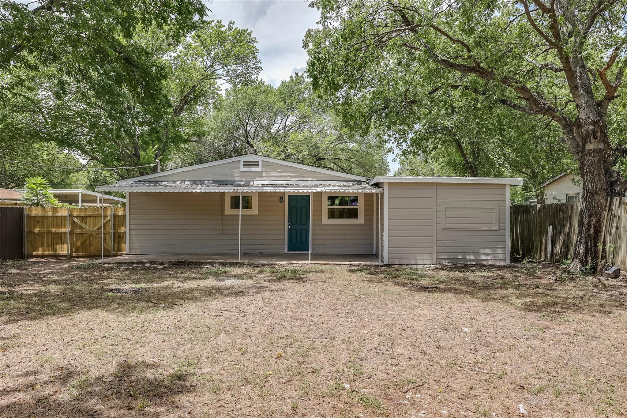 main property photo 25