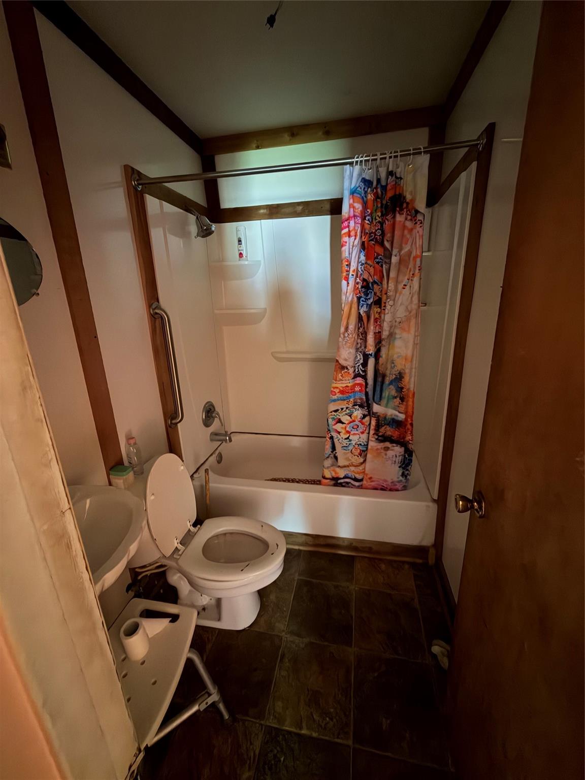 main property photo 12