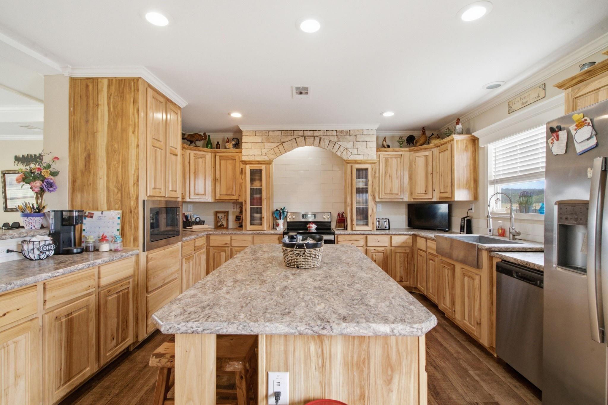 main property photo 23
