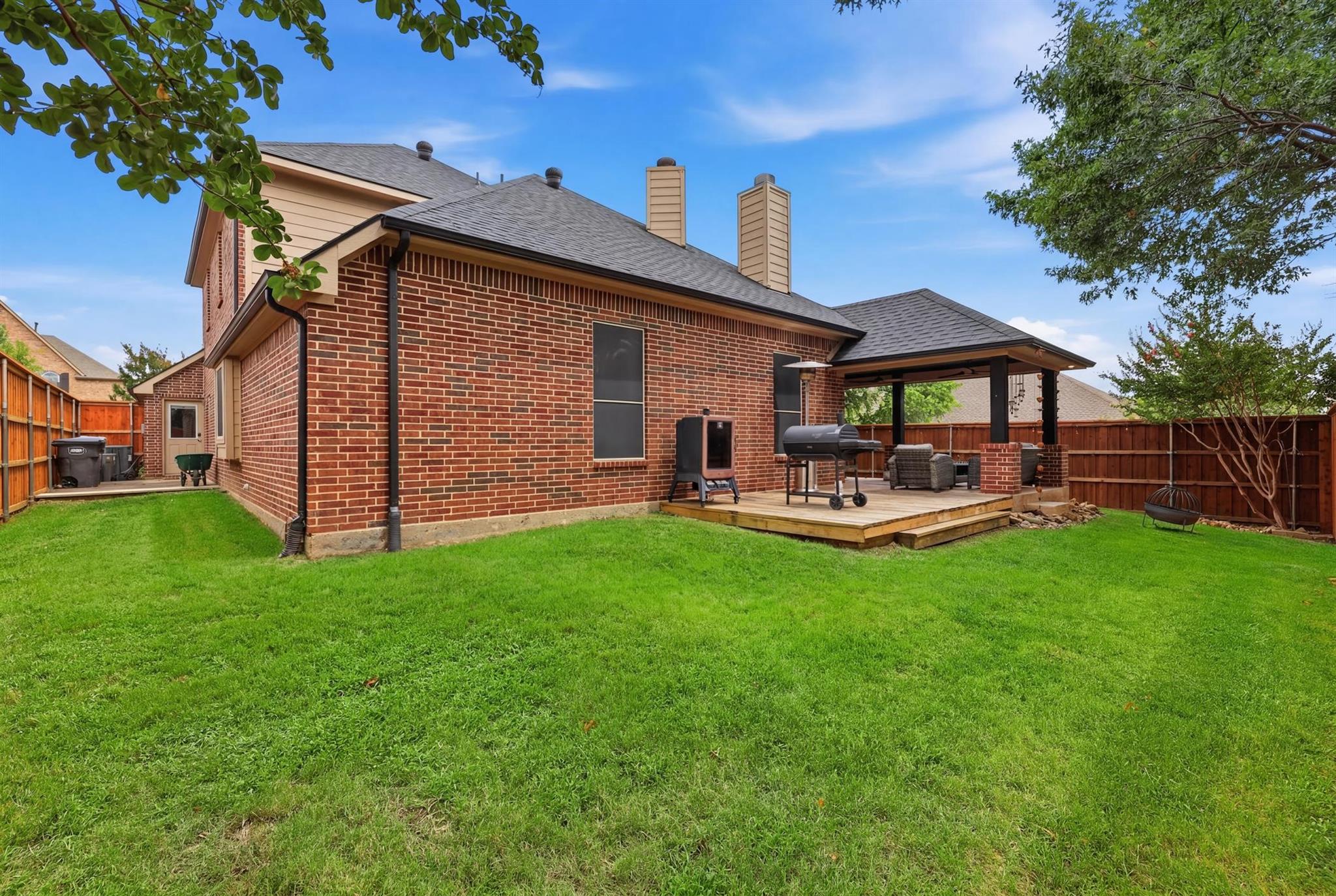 main property photo 27