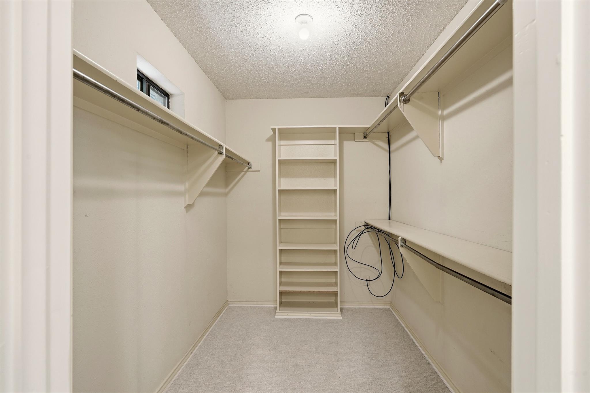 property viewer photo 26