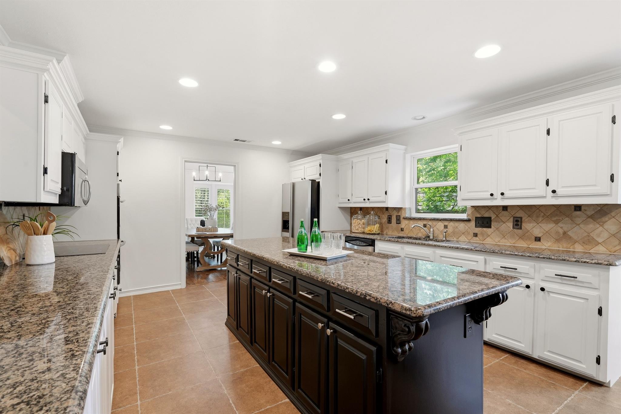 property viewer photo 9