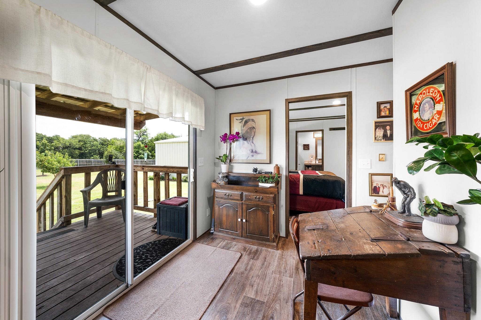 main property photo 14