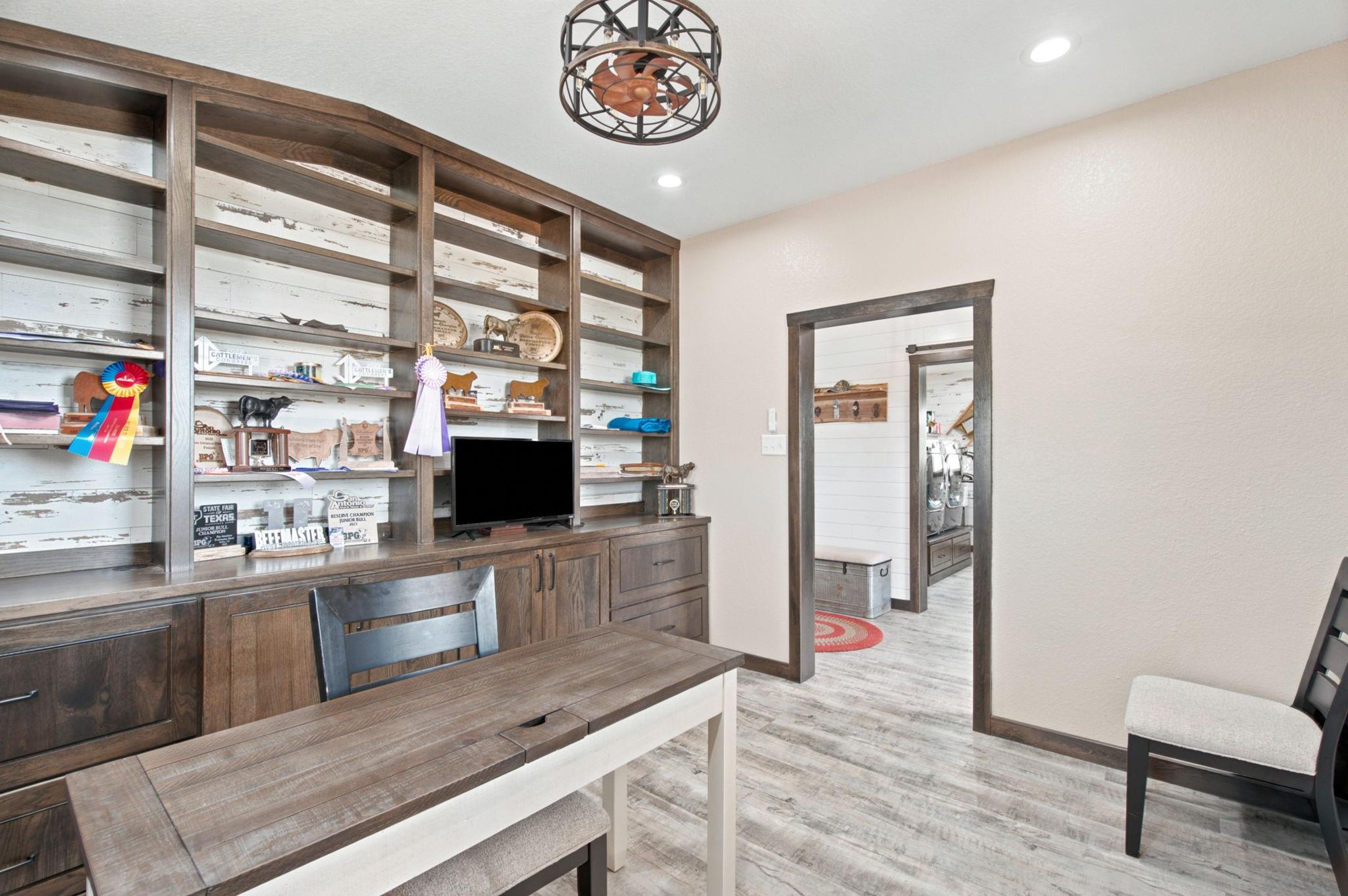 main property photo 15