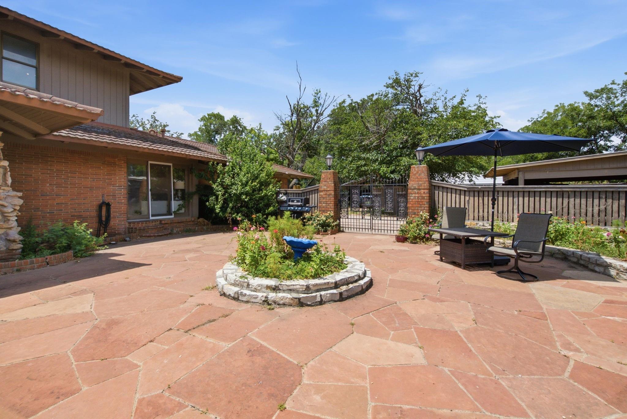 main property photo 36