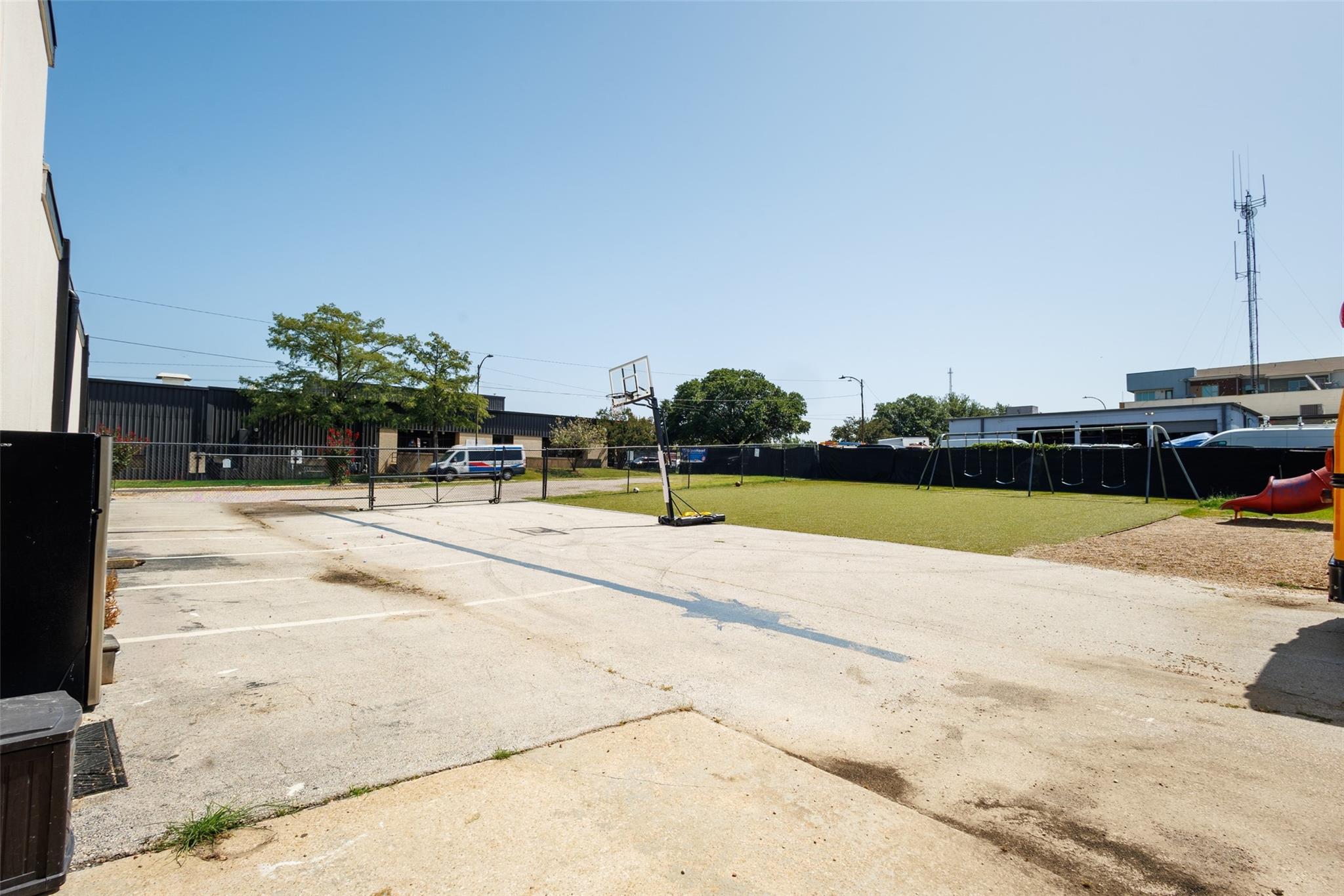 main property photo 35