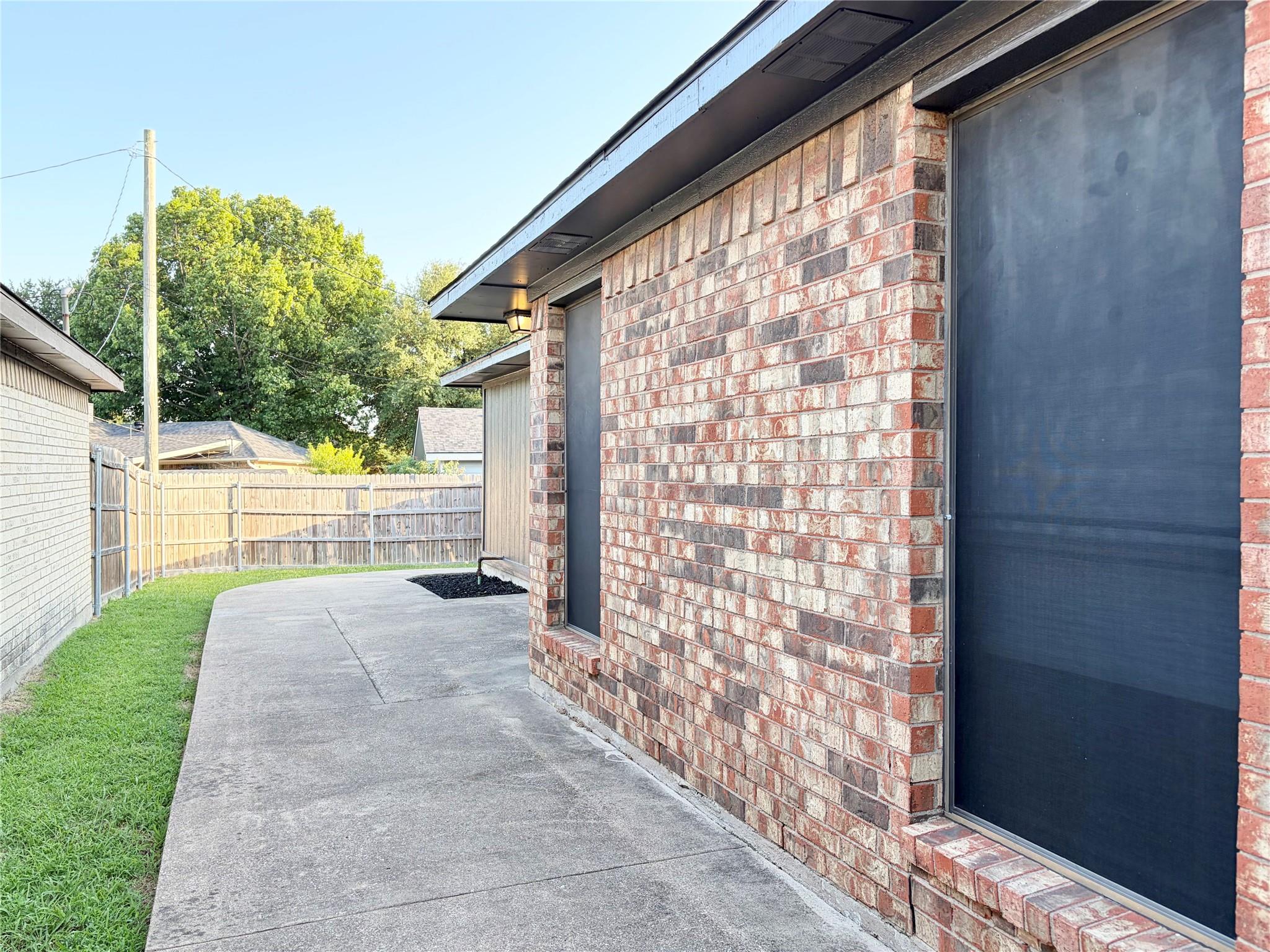 main property photo 22