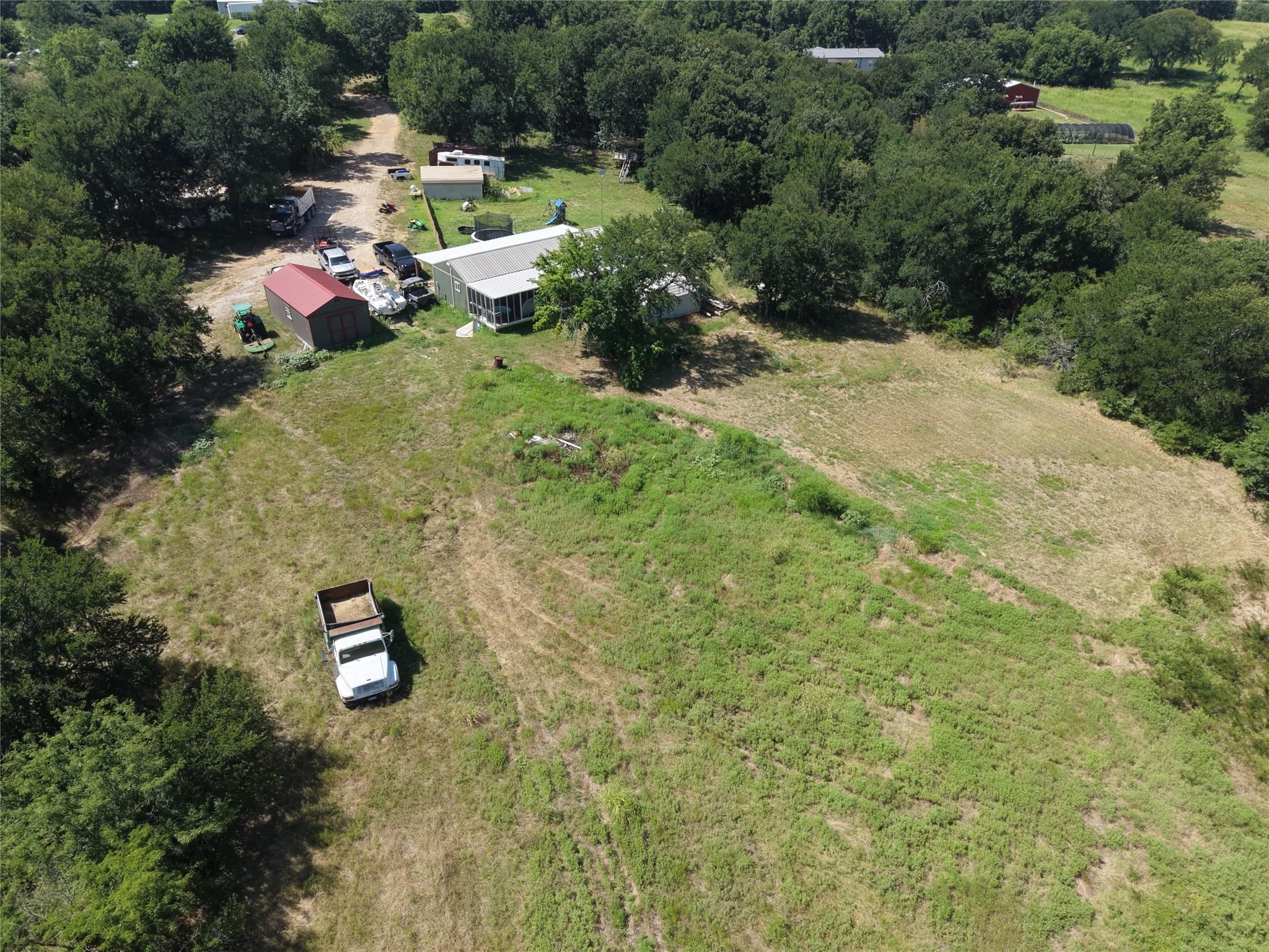 main property photo 6