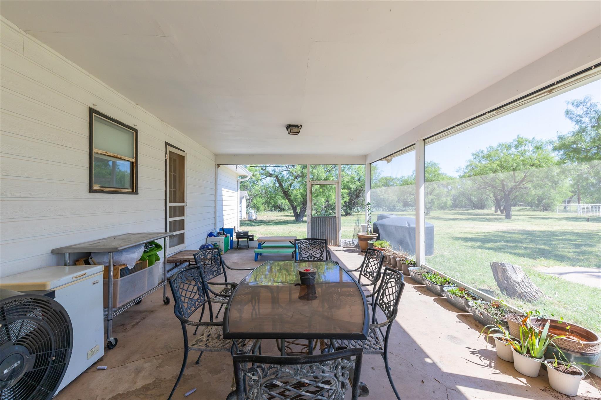 main property photo 34