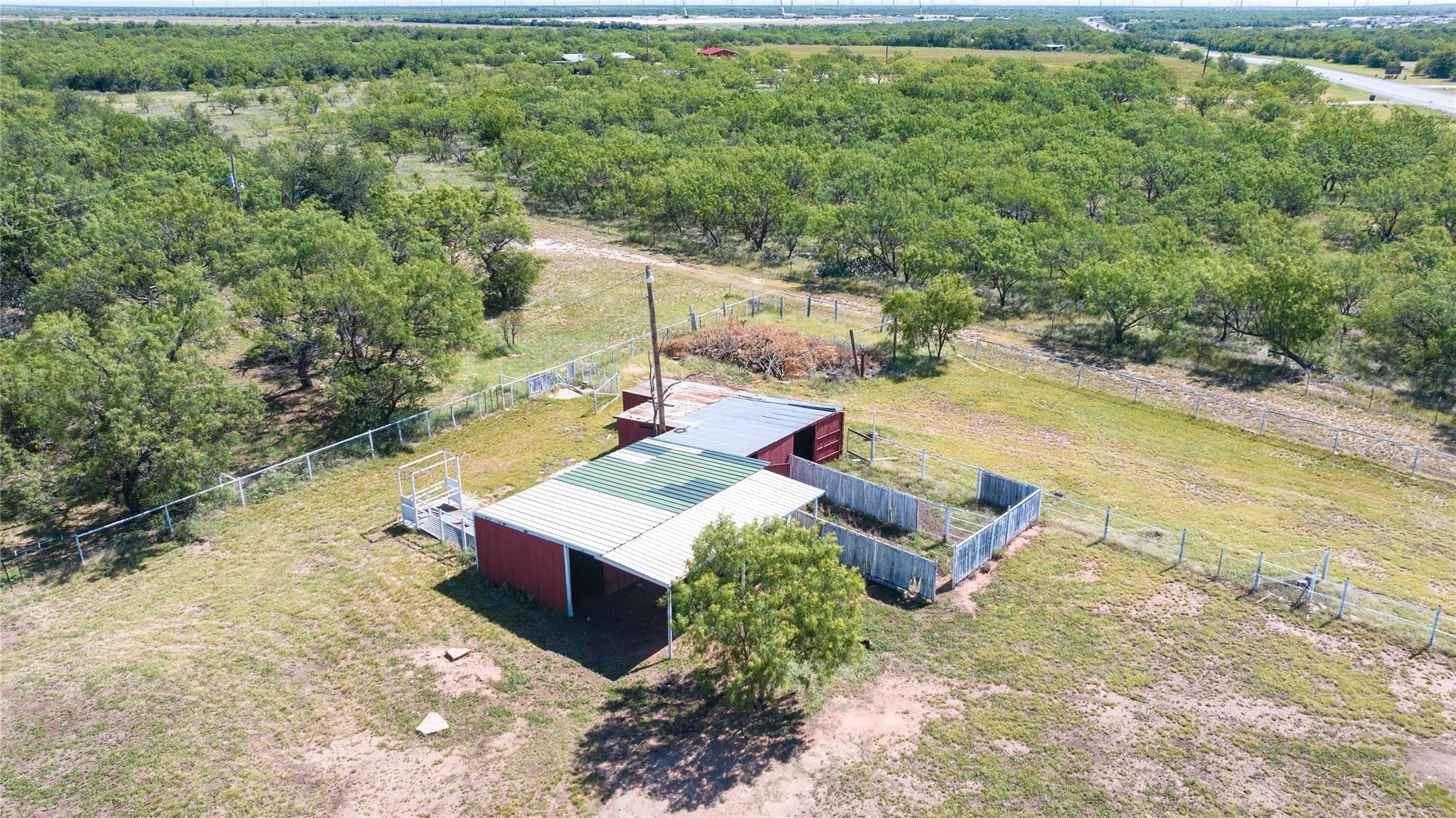 main property photo 39