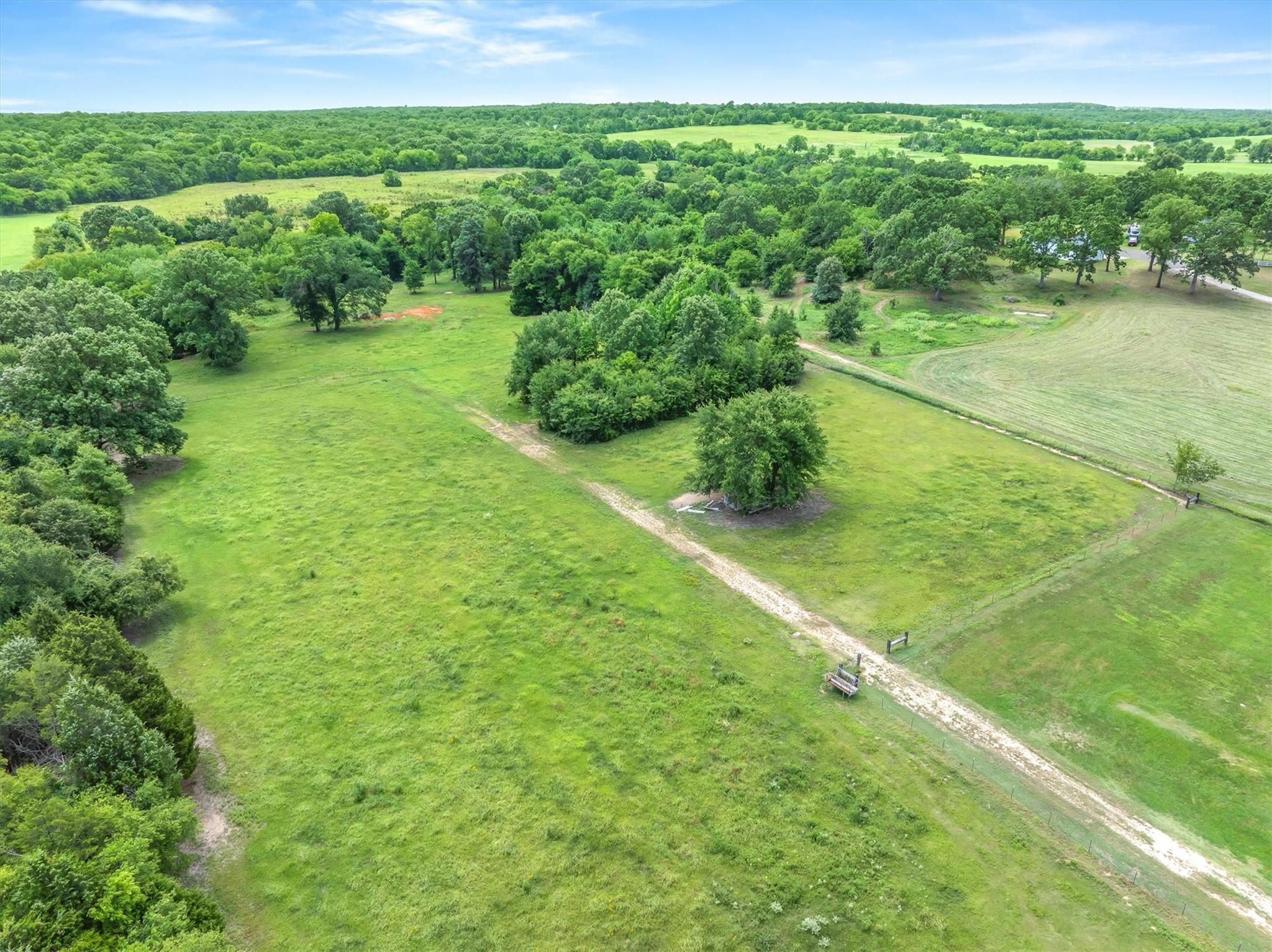 main property photo 38