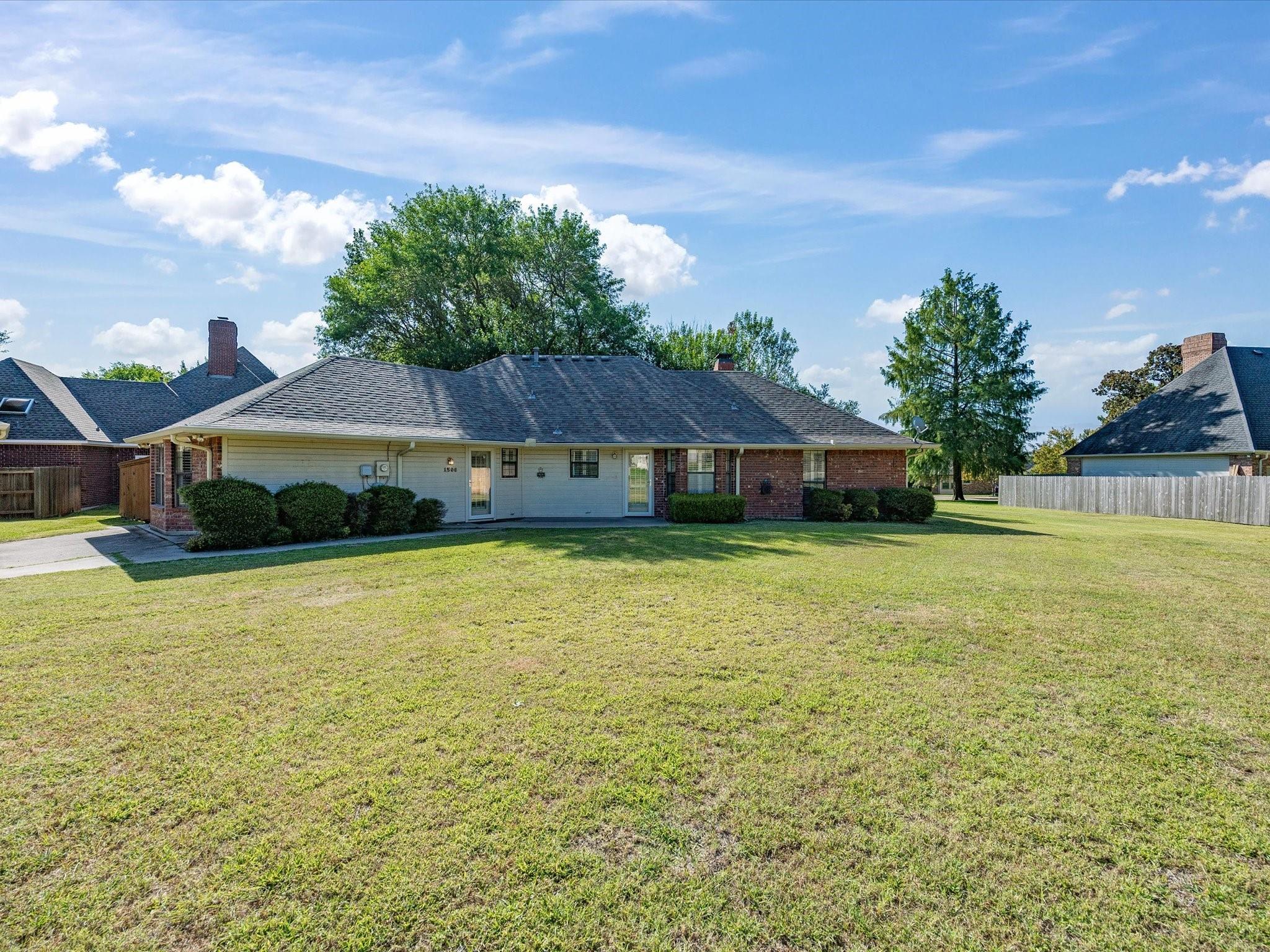 main property photo 31