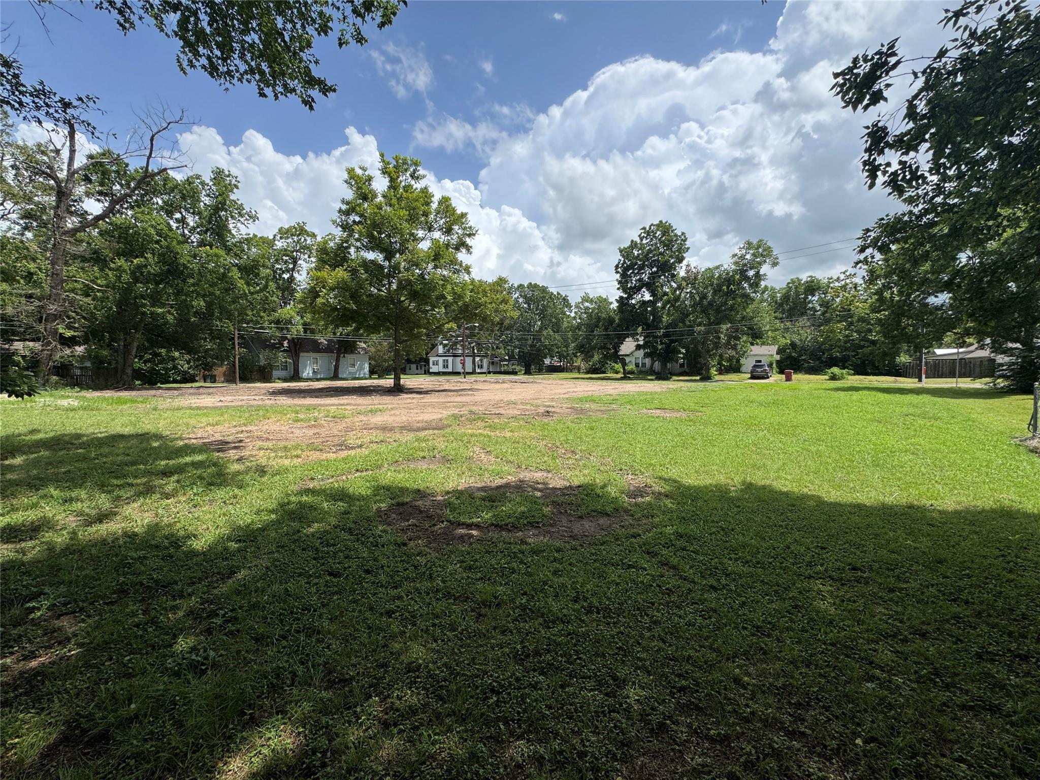 main property photo 6