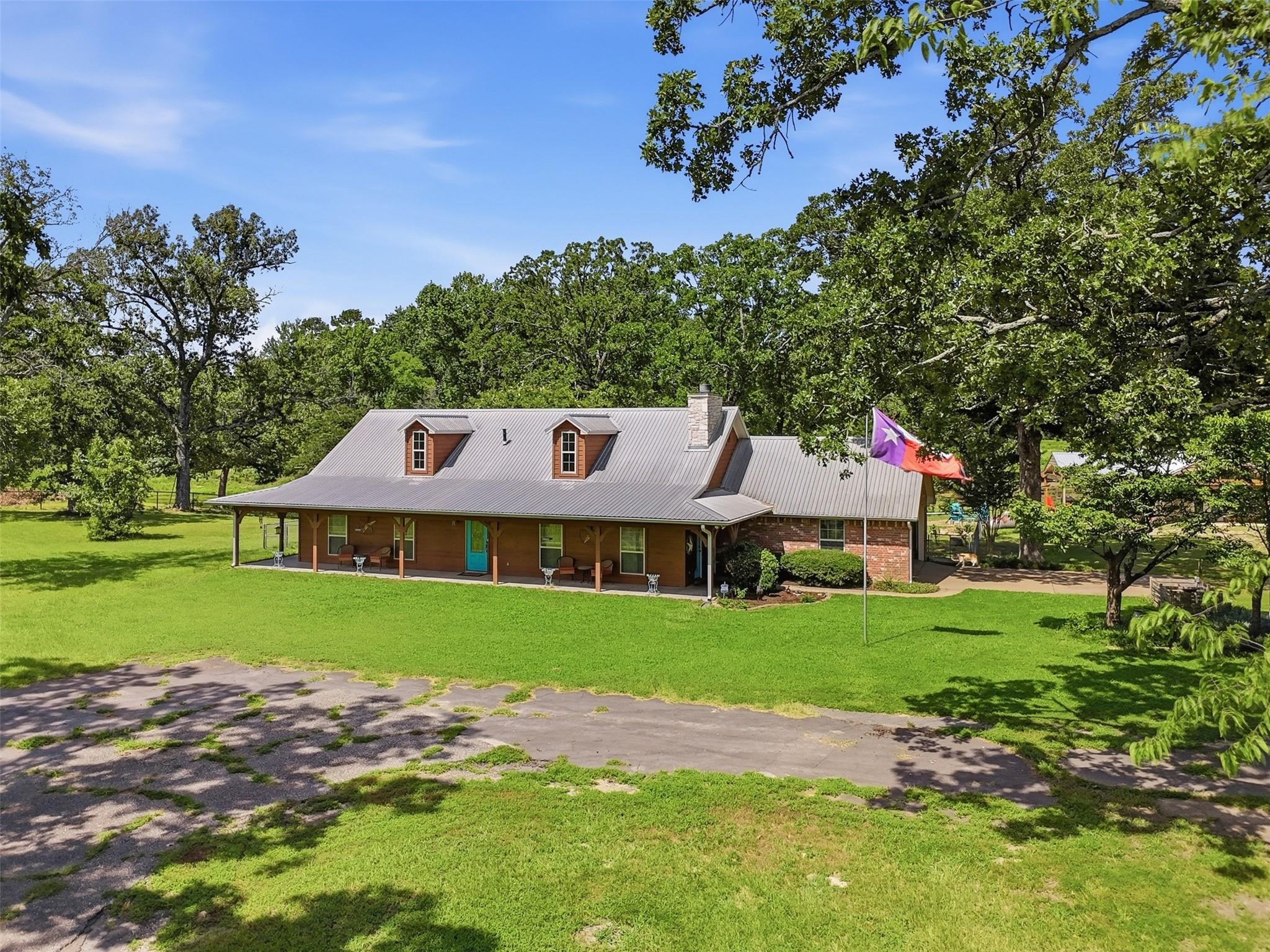 main property photo 35