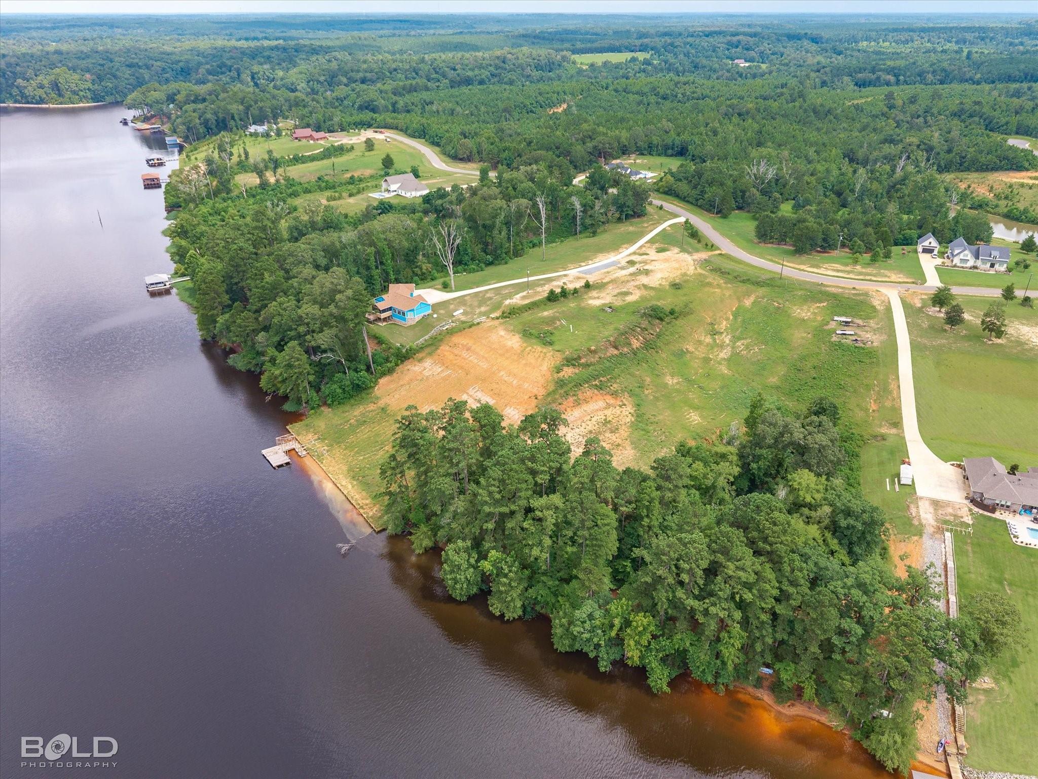 main property photo 16