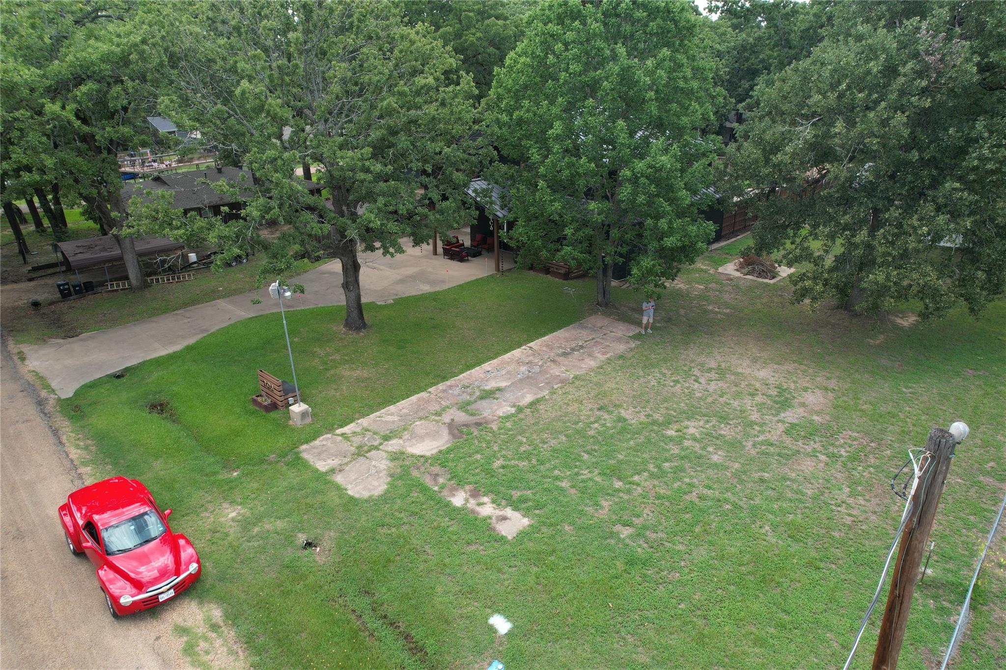 main property photo 33