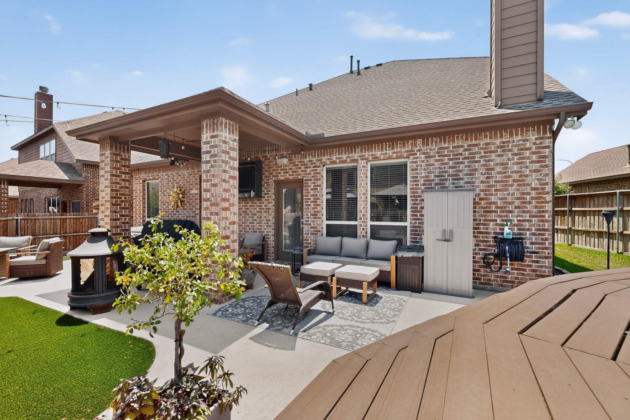 main property photo 30