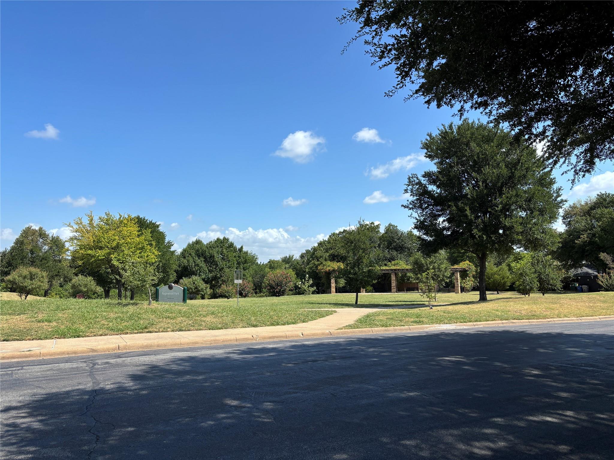 main property photo 23