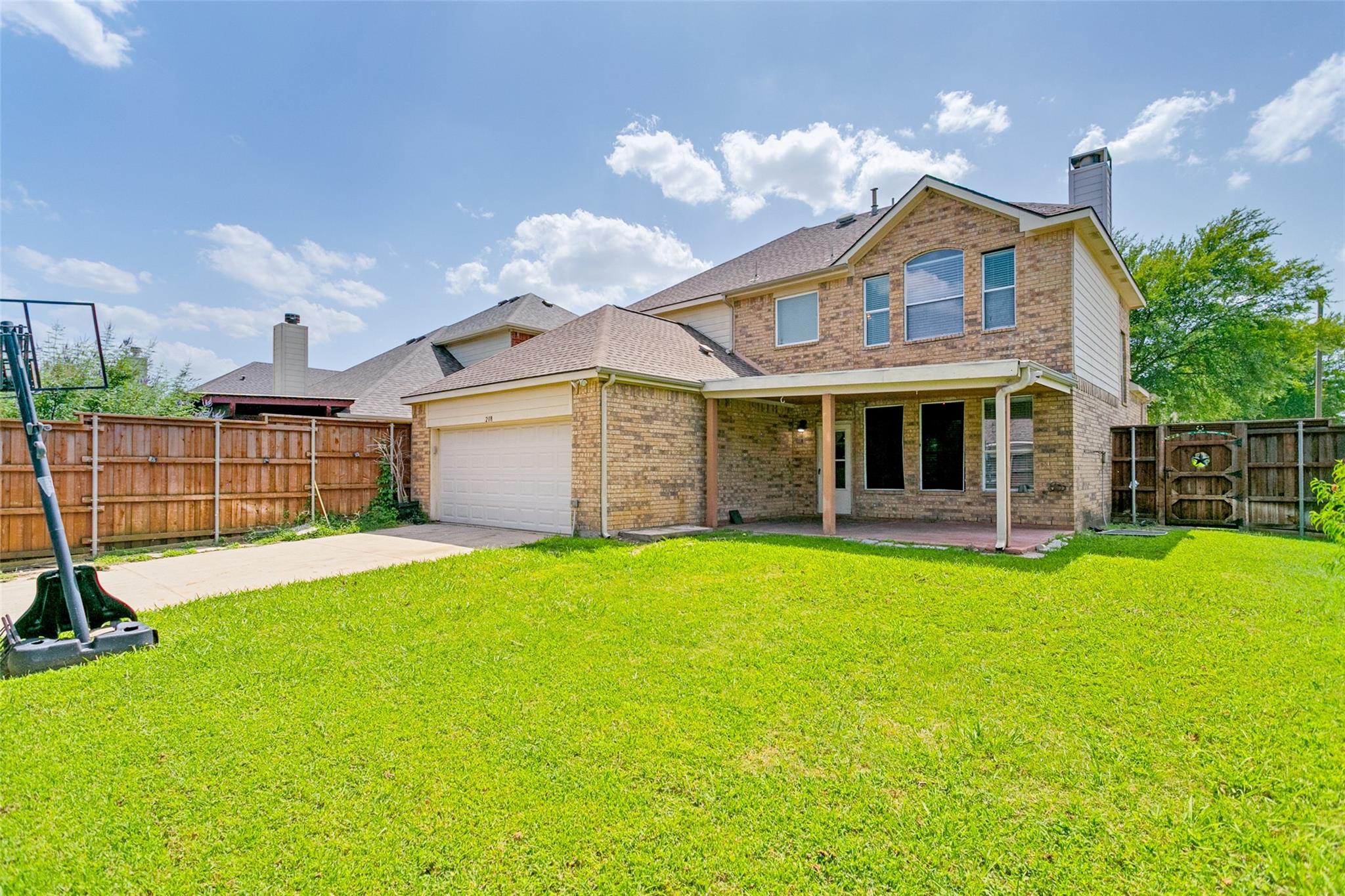 main property photo 13