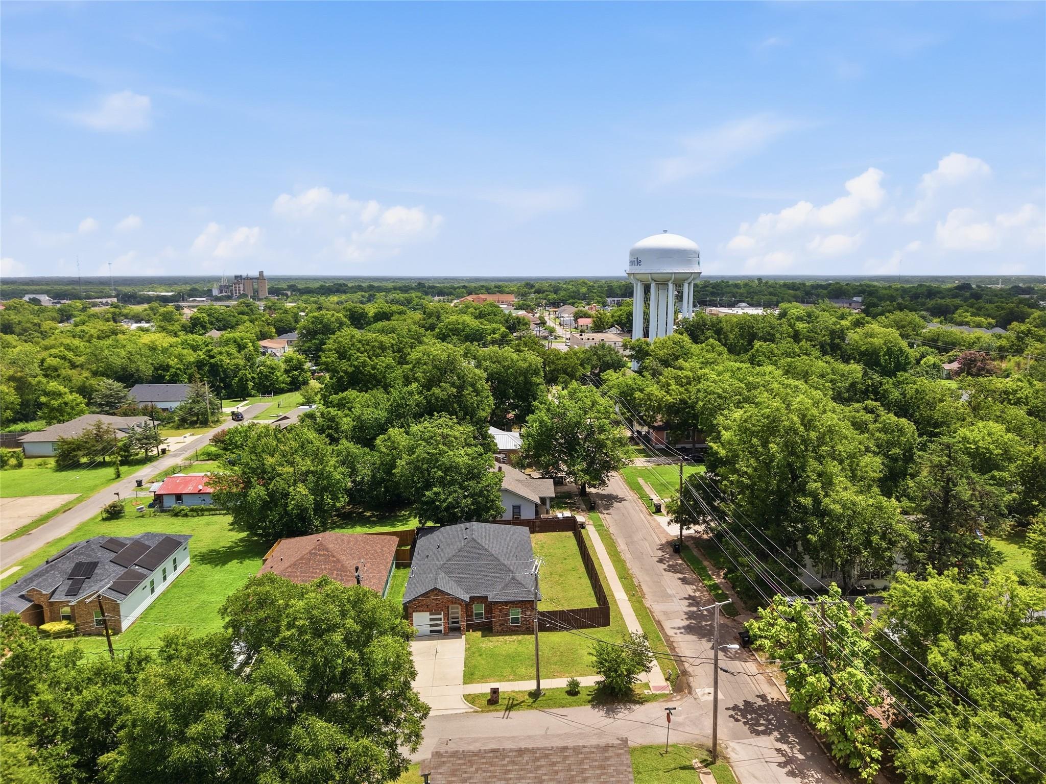 main property photo 18