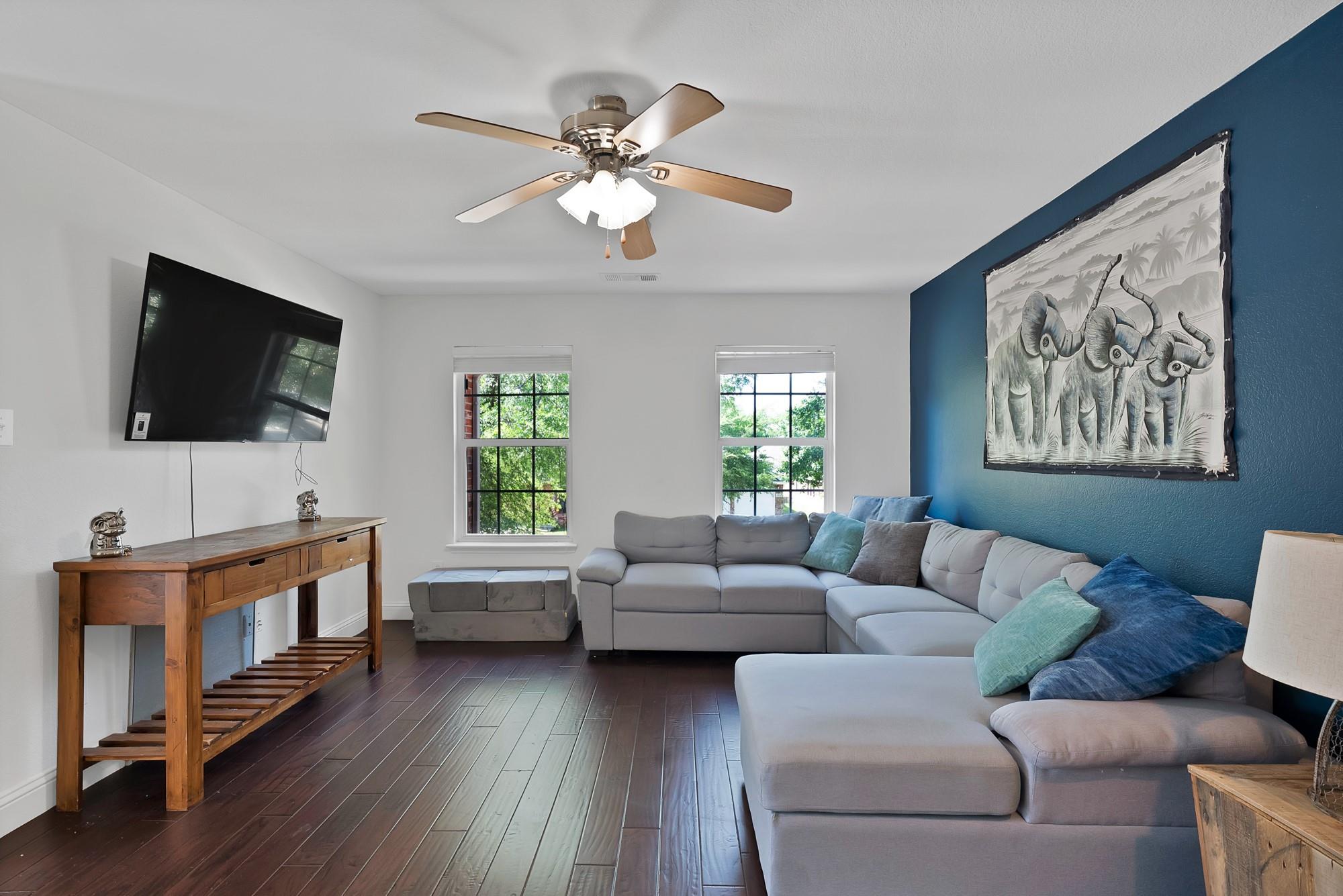 main property photo 31