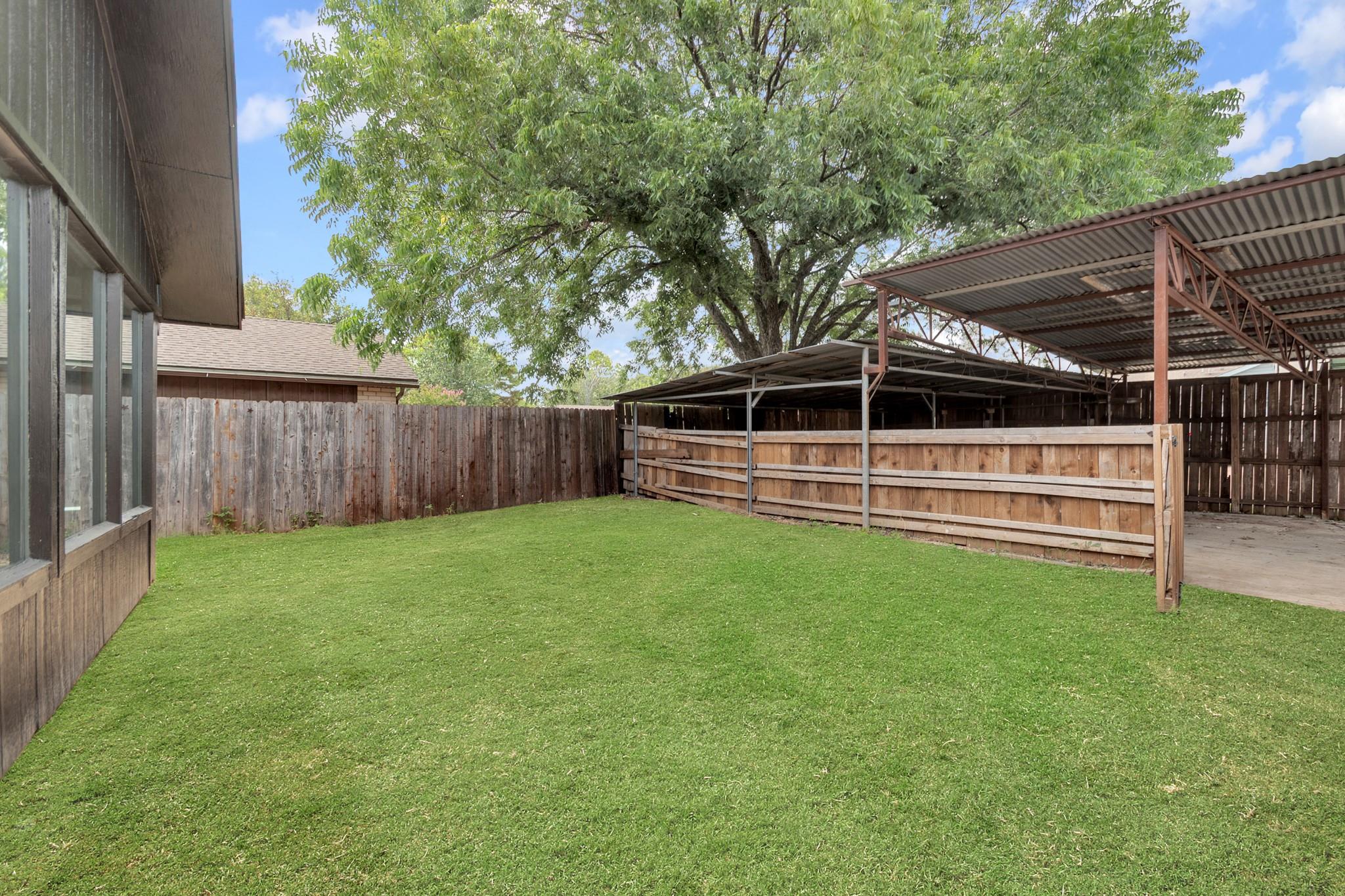main property photo 23
