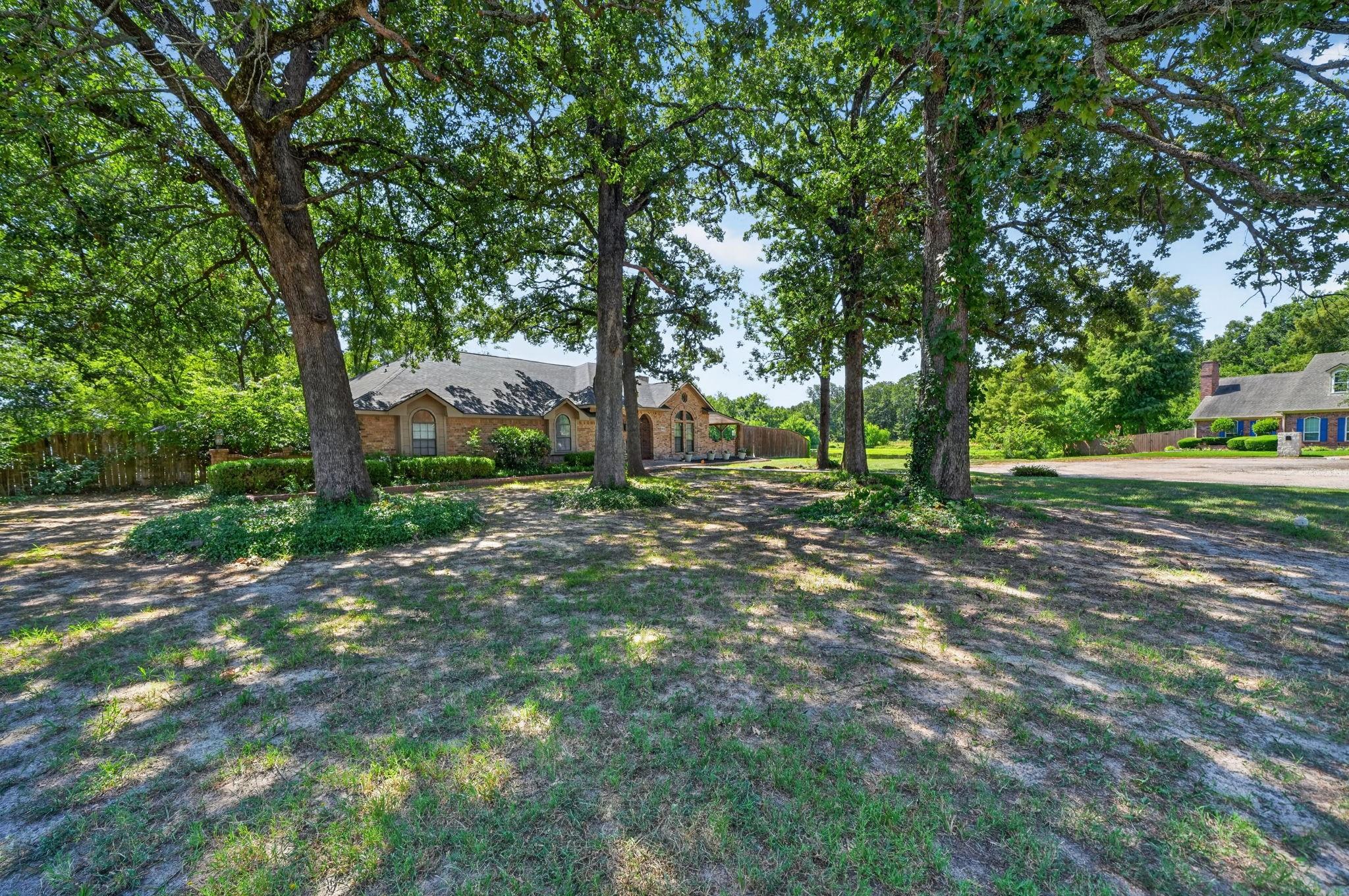 main property photo 39