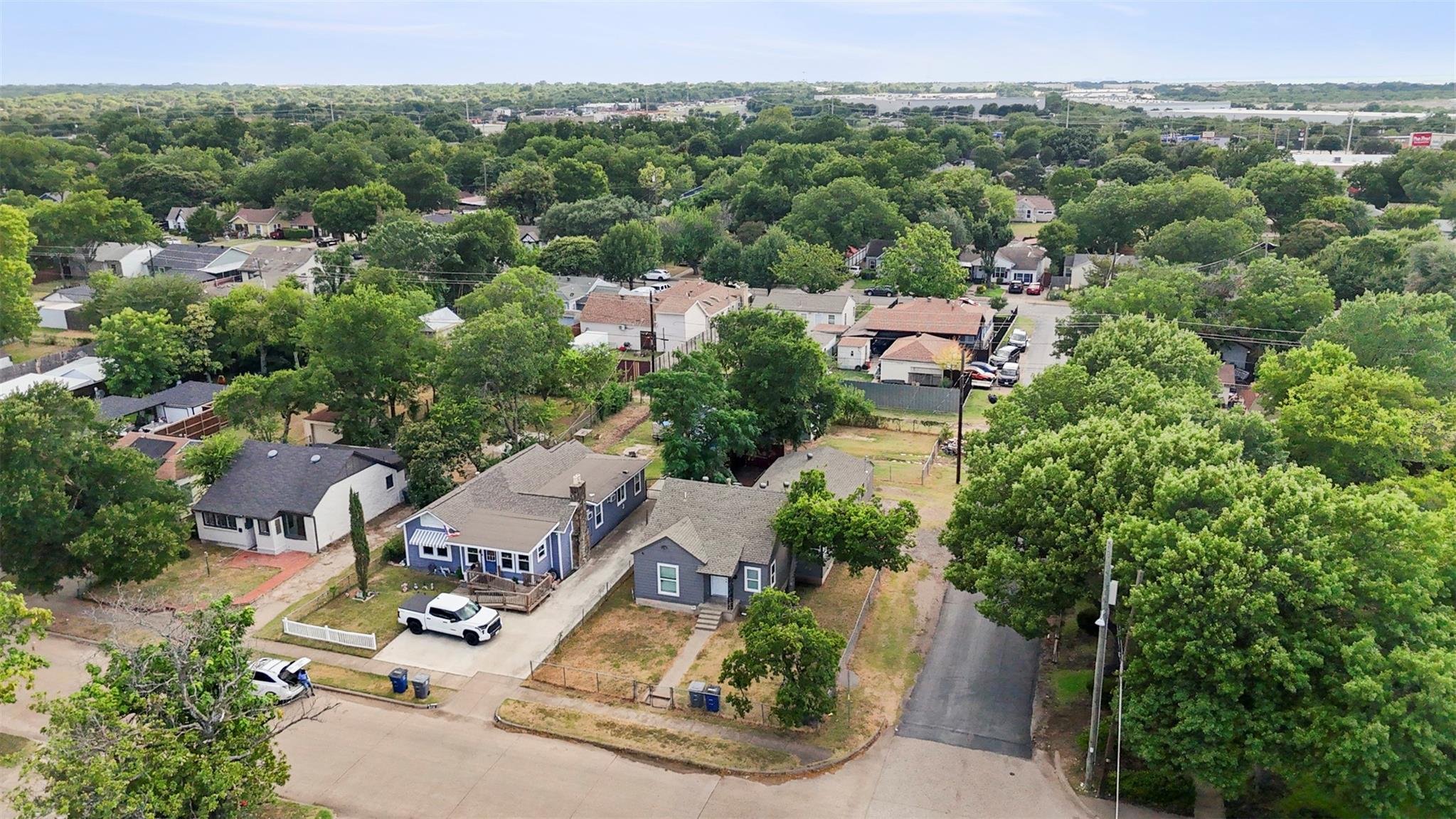 main property photo 20