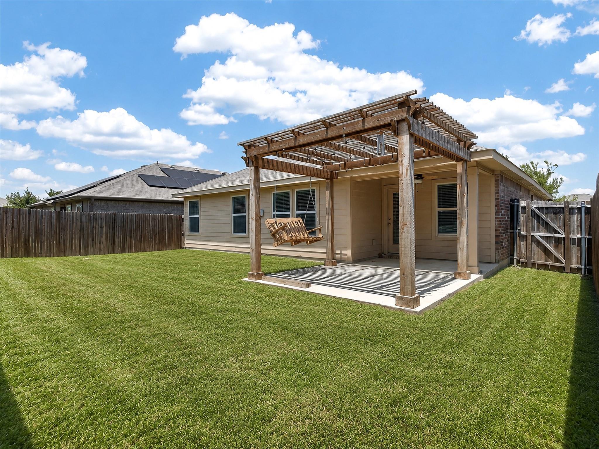 main property photo 30