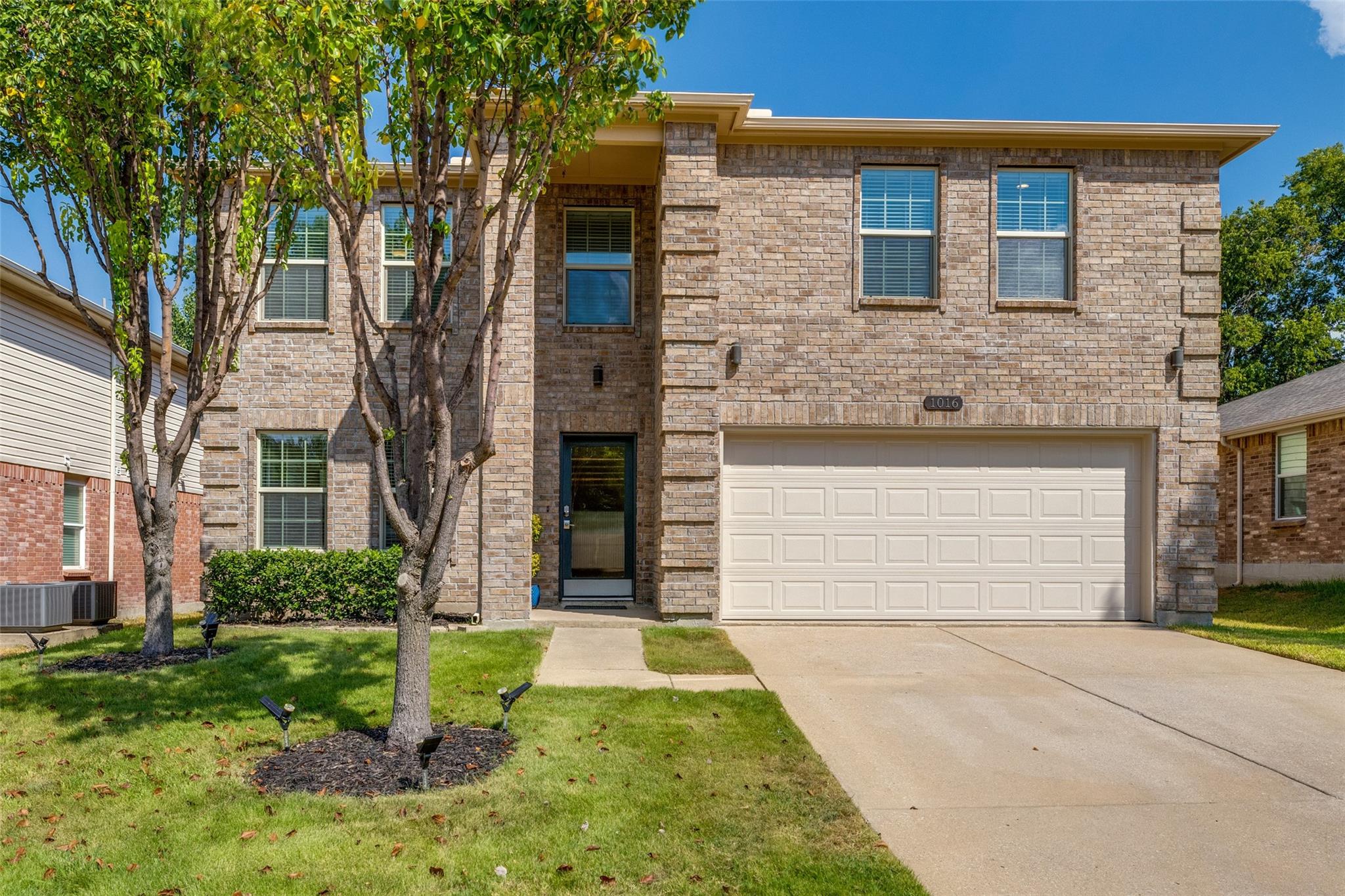 main property photo 22