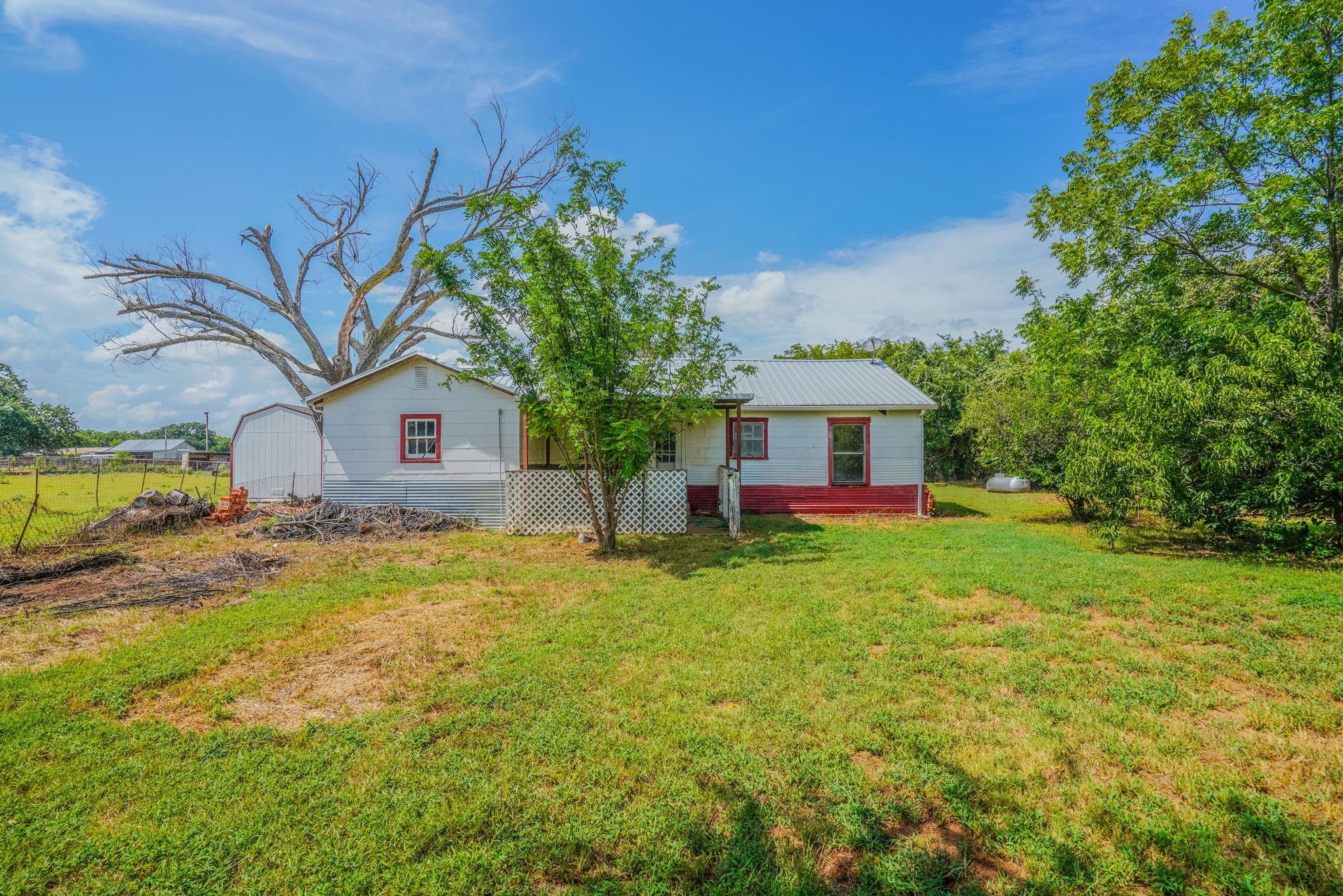 main property photo 14