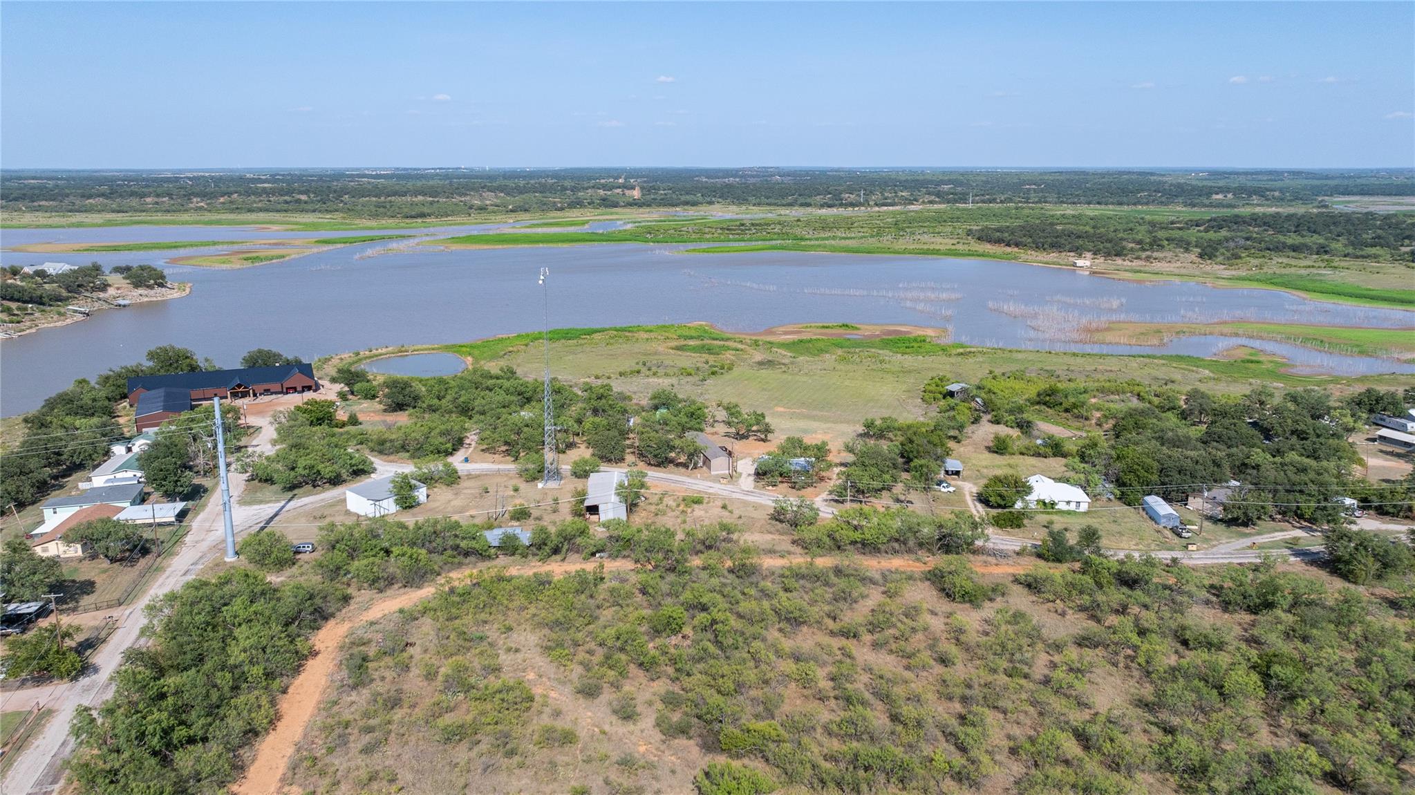 main property photo 28