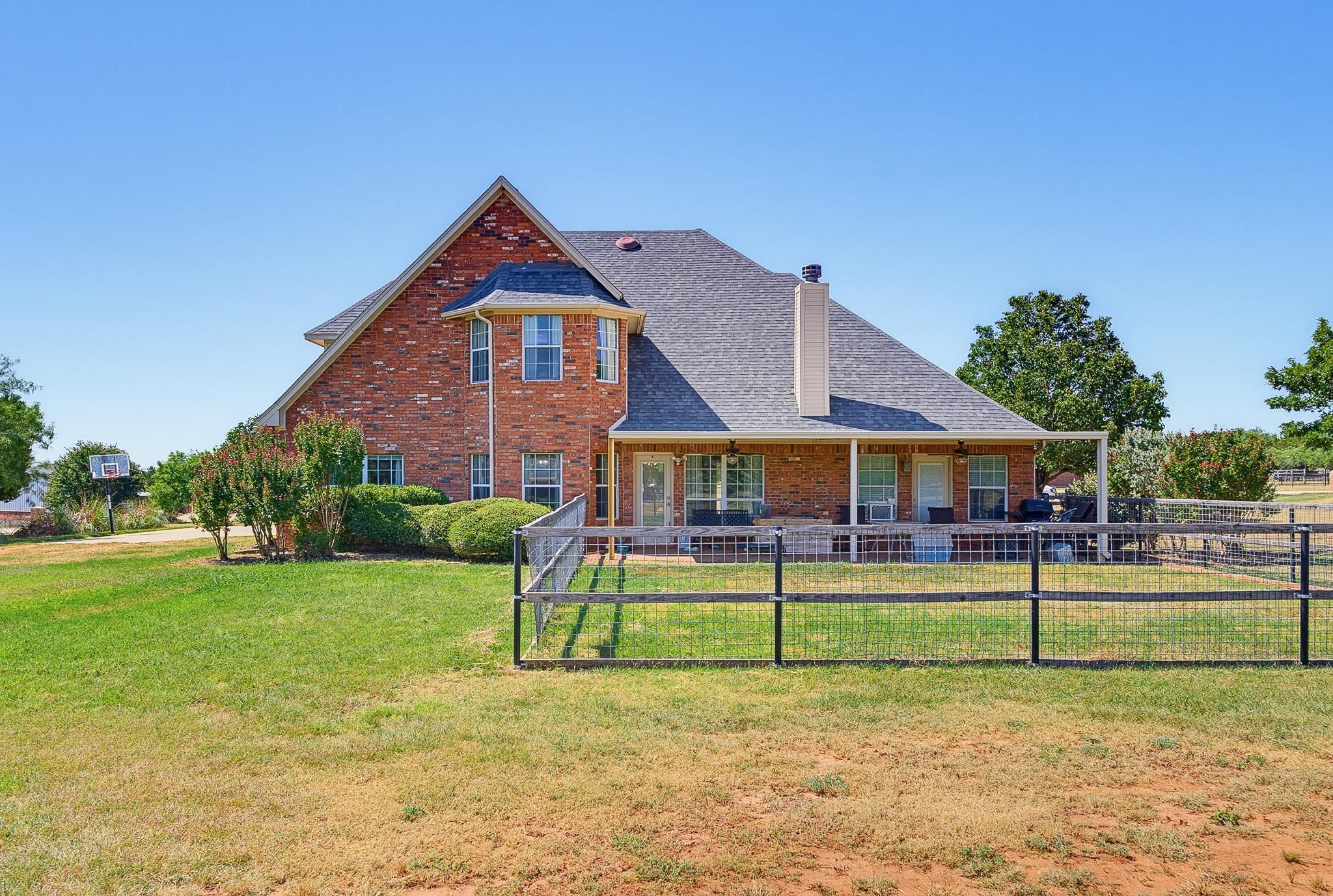main property photo 37