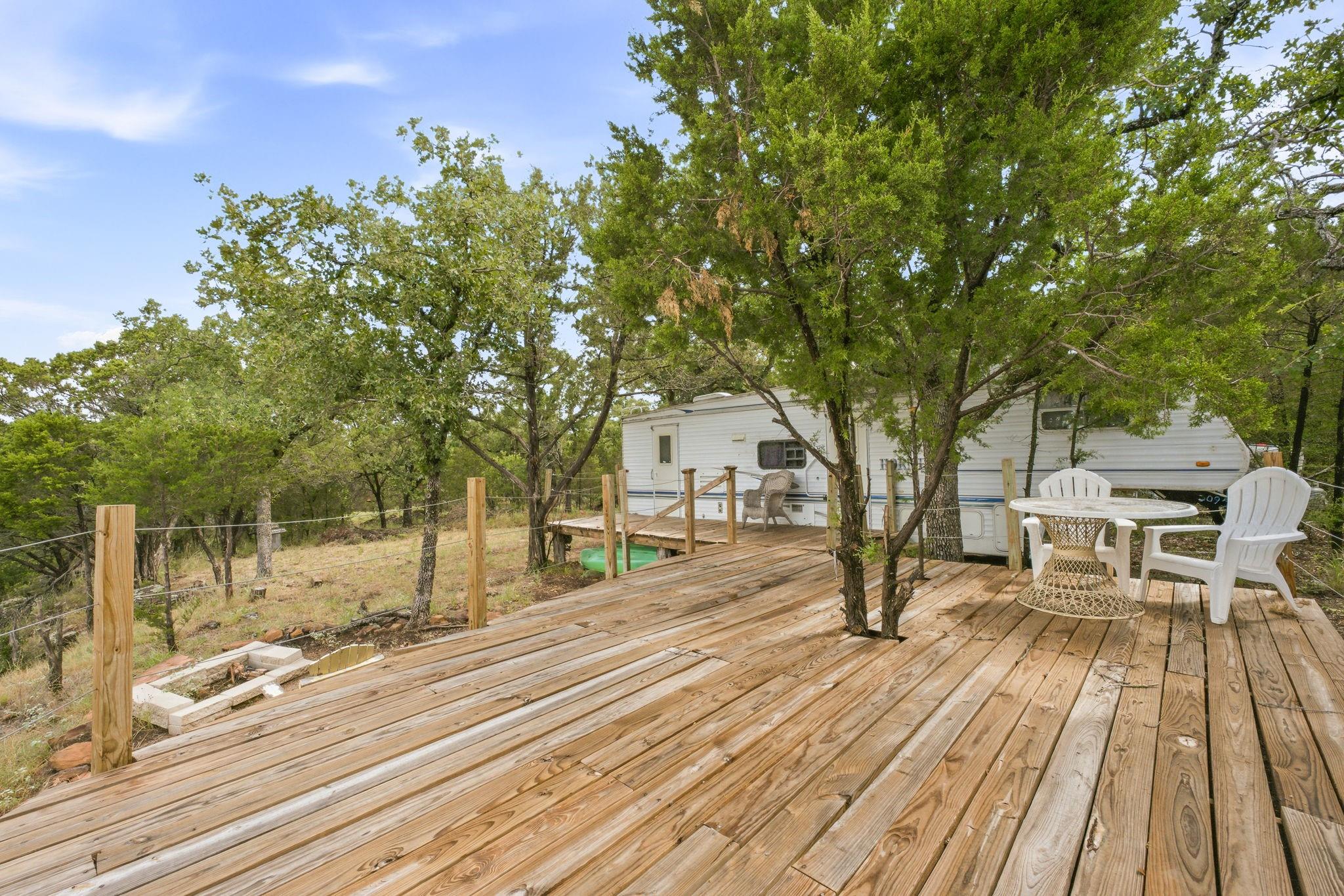main property photo 28