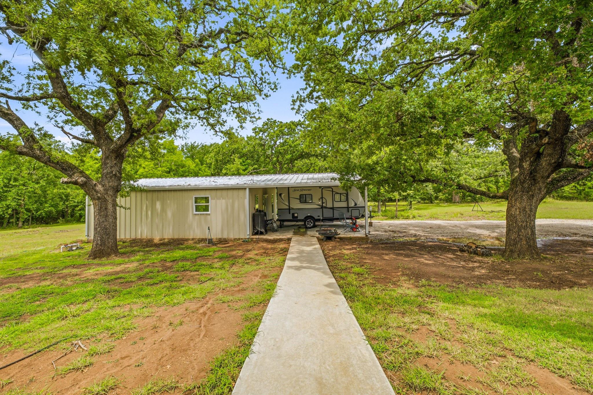 main property photo 22