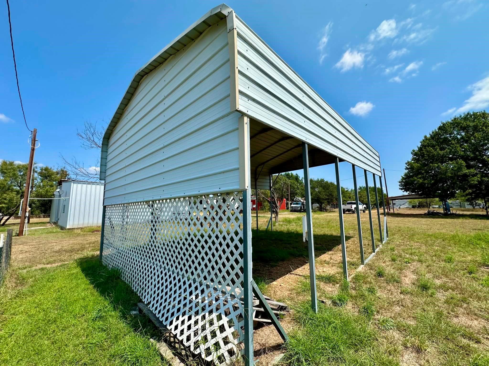 main property photo 16