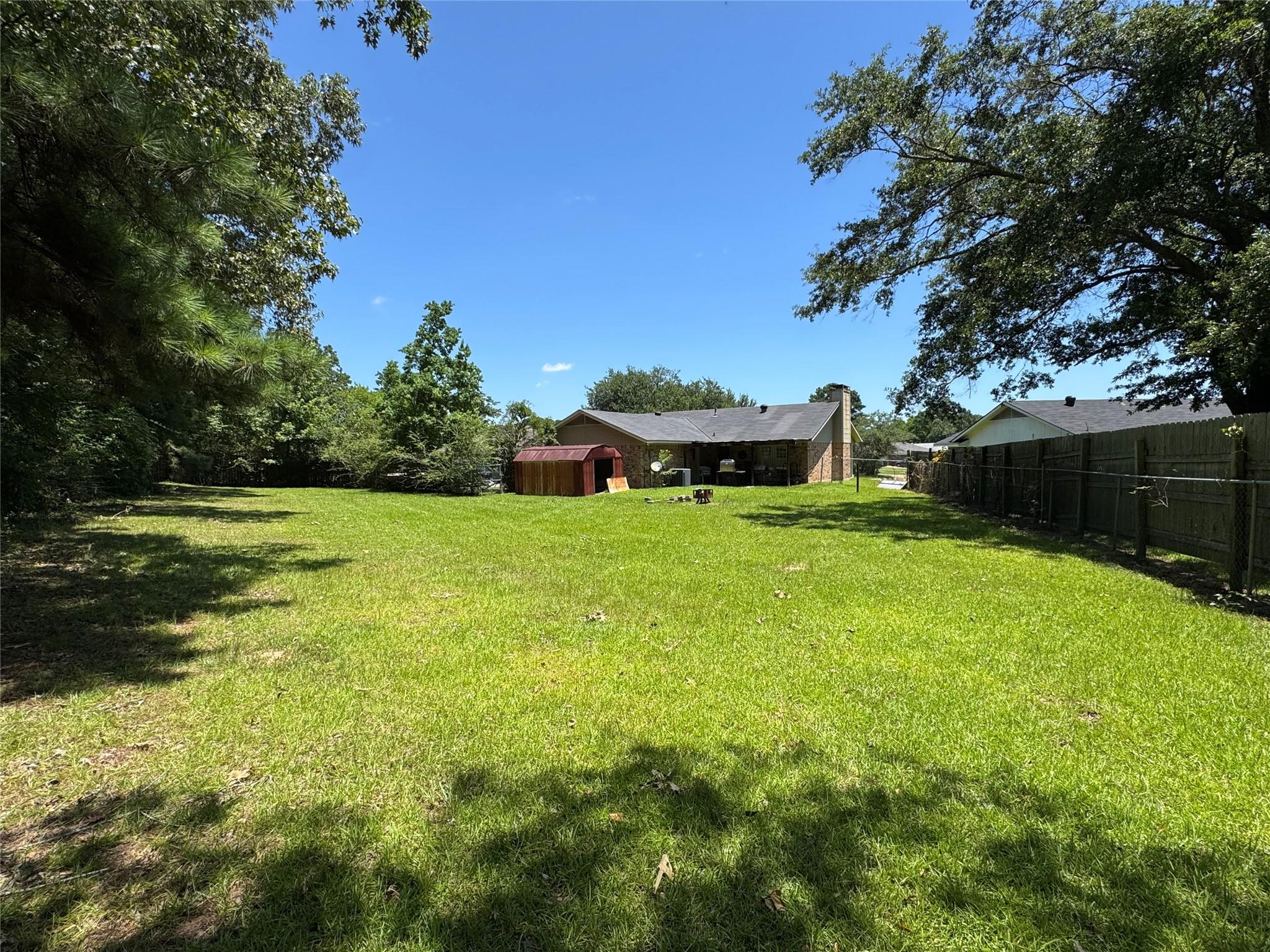main property photo 14