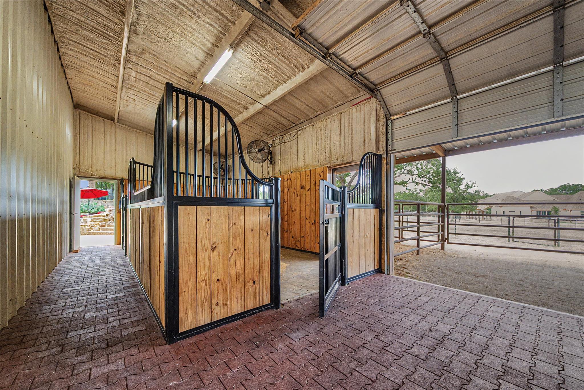 main property photo 29