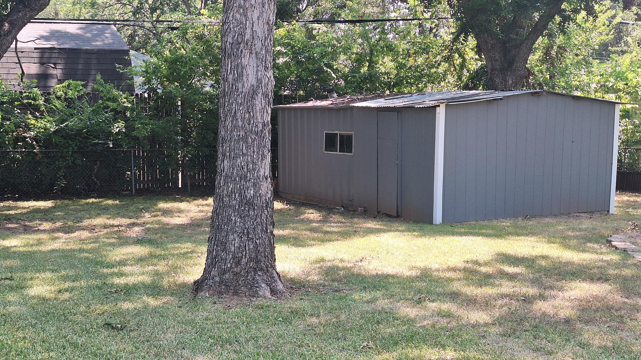 main property photo 23