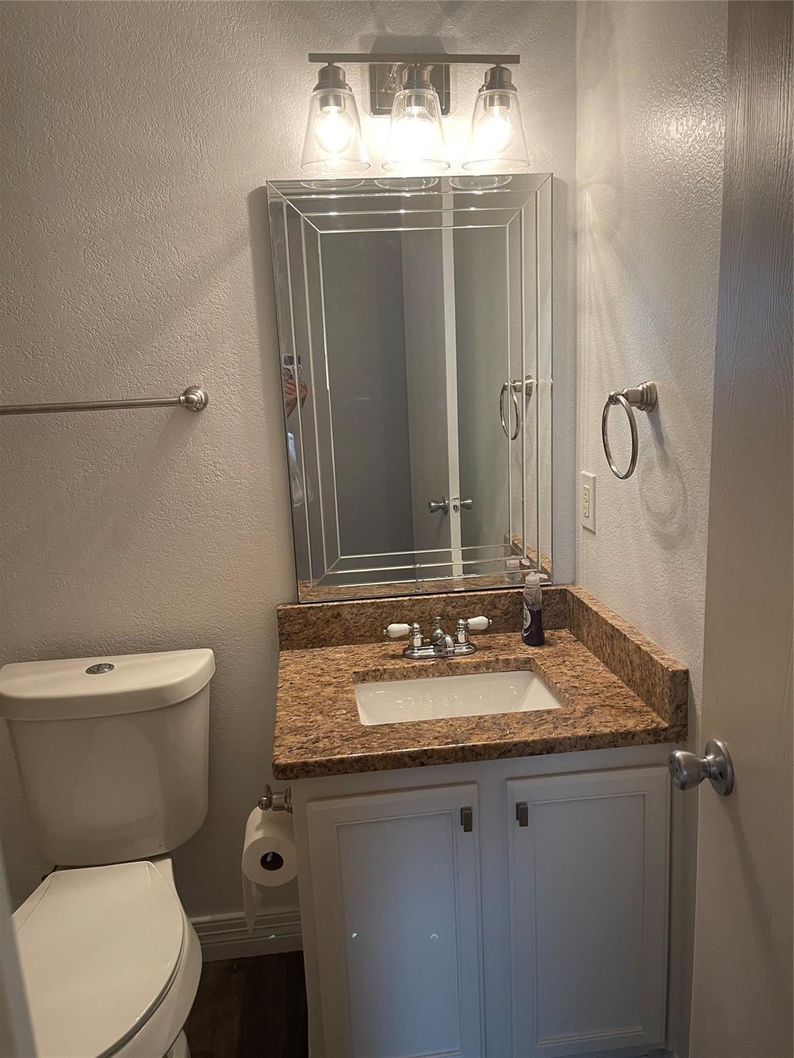 property viewer photo 2