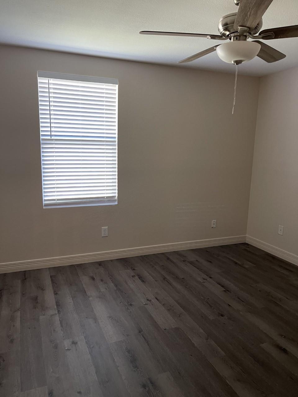 property viewer photo 4
